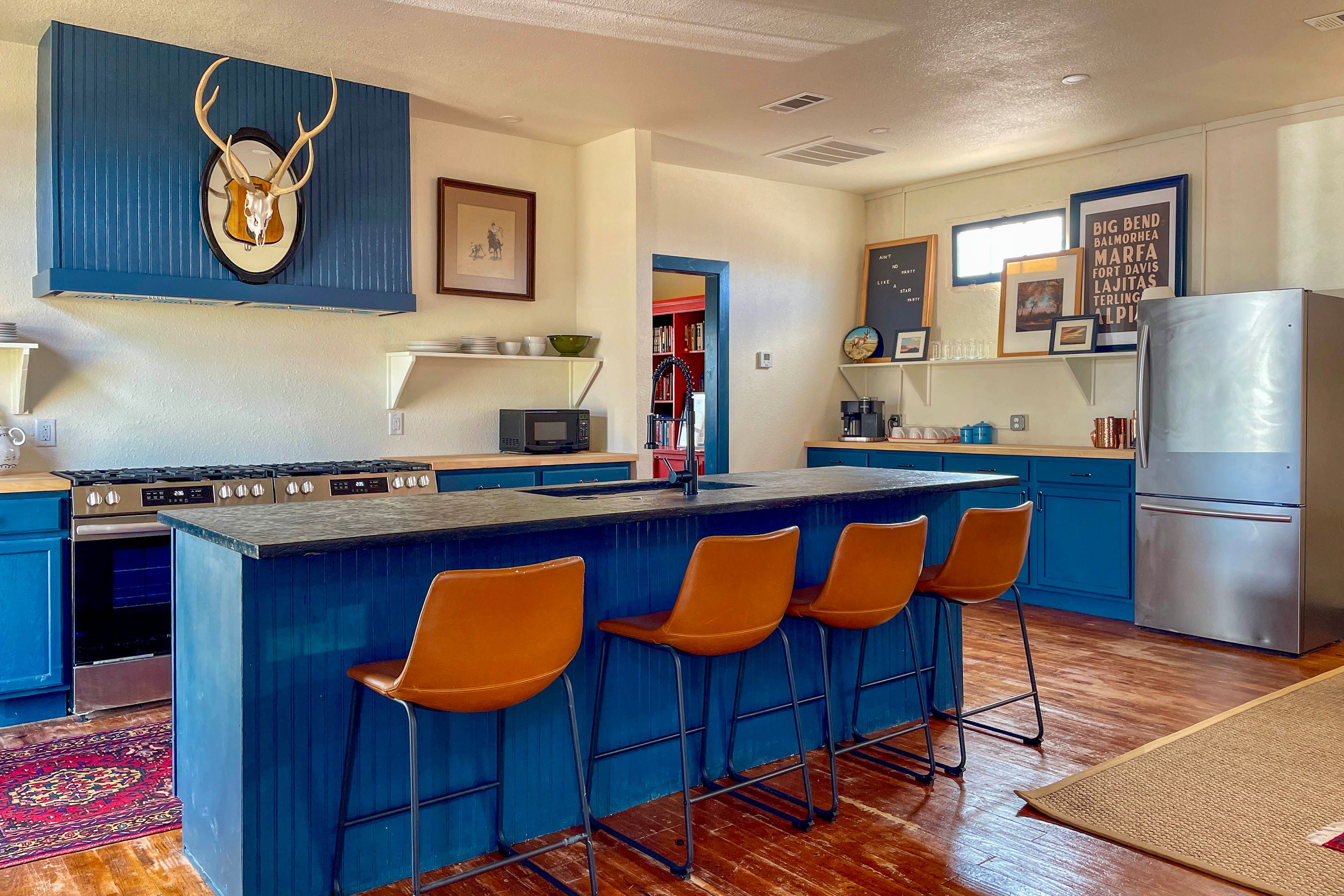 Kitchen | Single Story | Central Heating & A/C