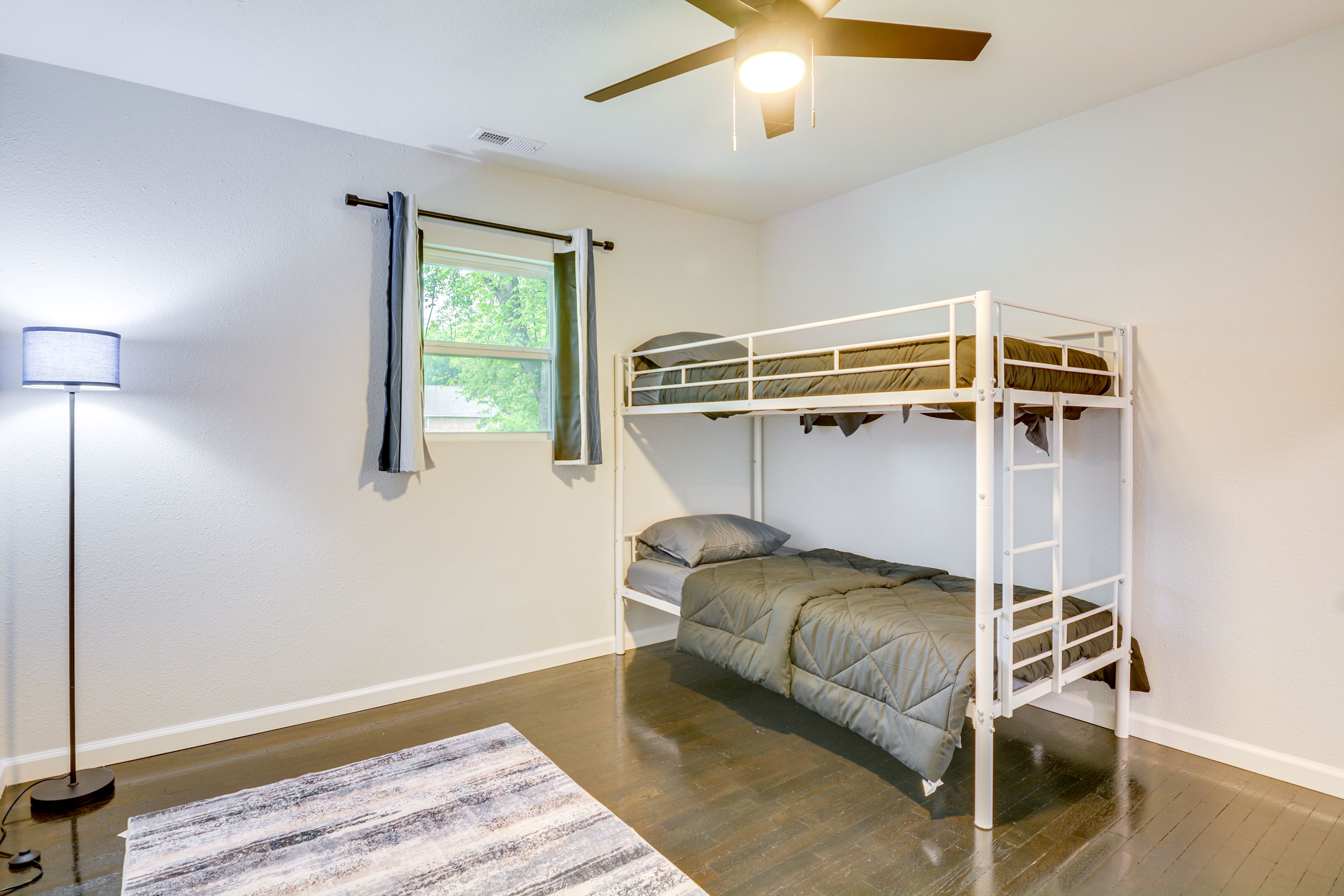 Bedroom 4 | Twin Bunk Bed | Smart TV