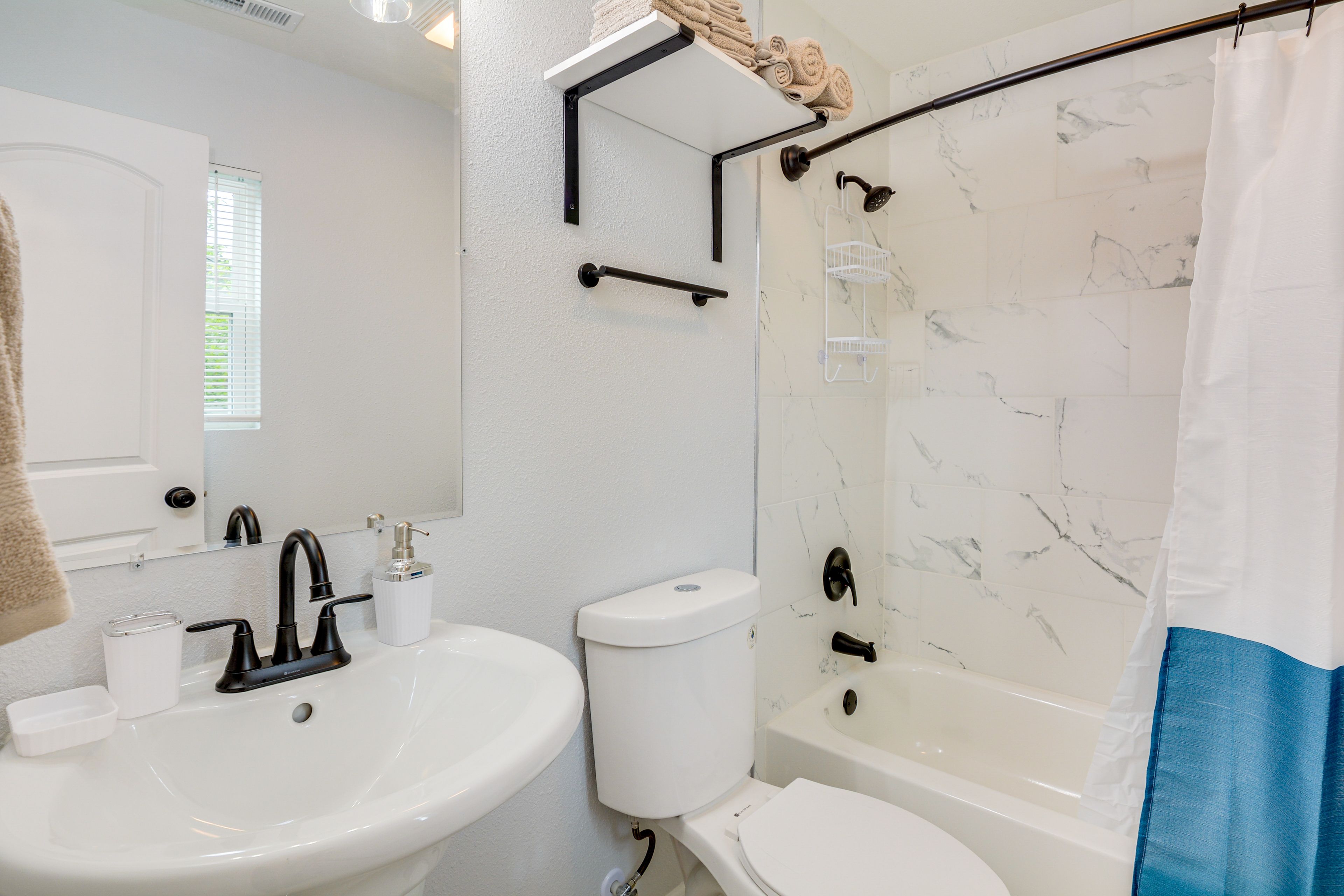 Full Bathroom