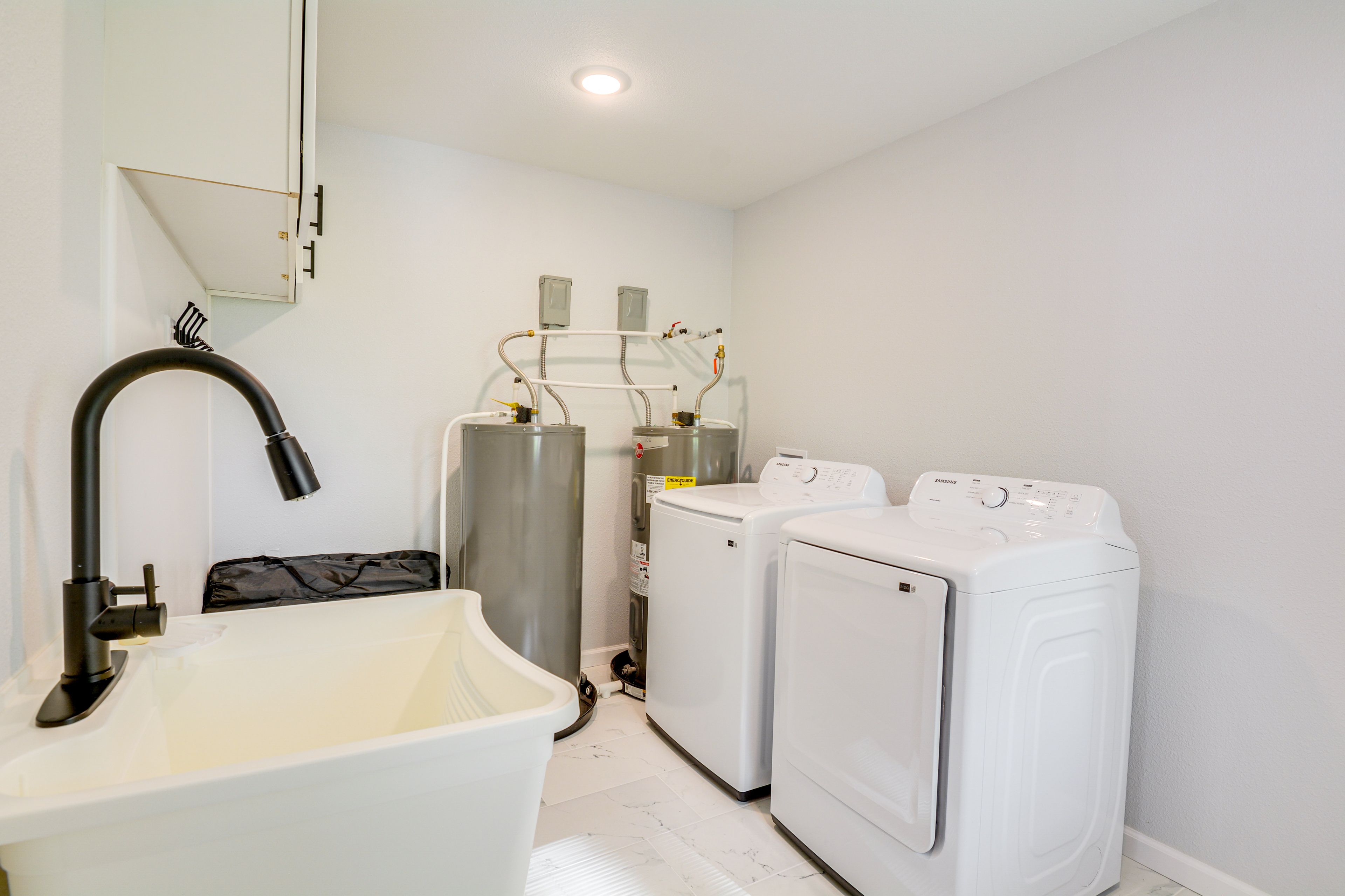 Laundry Area | Washer/Dryer