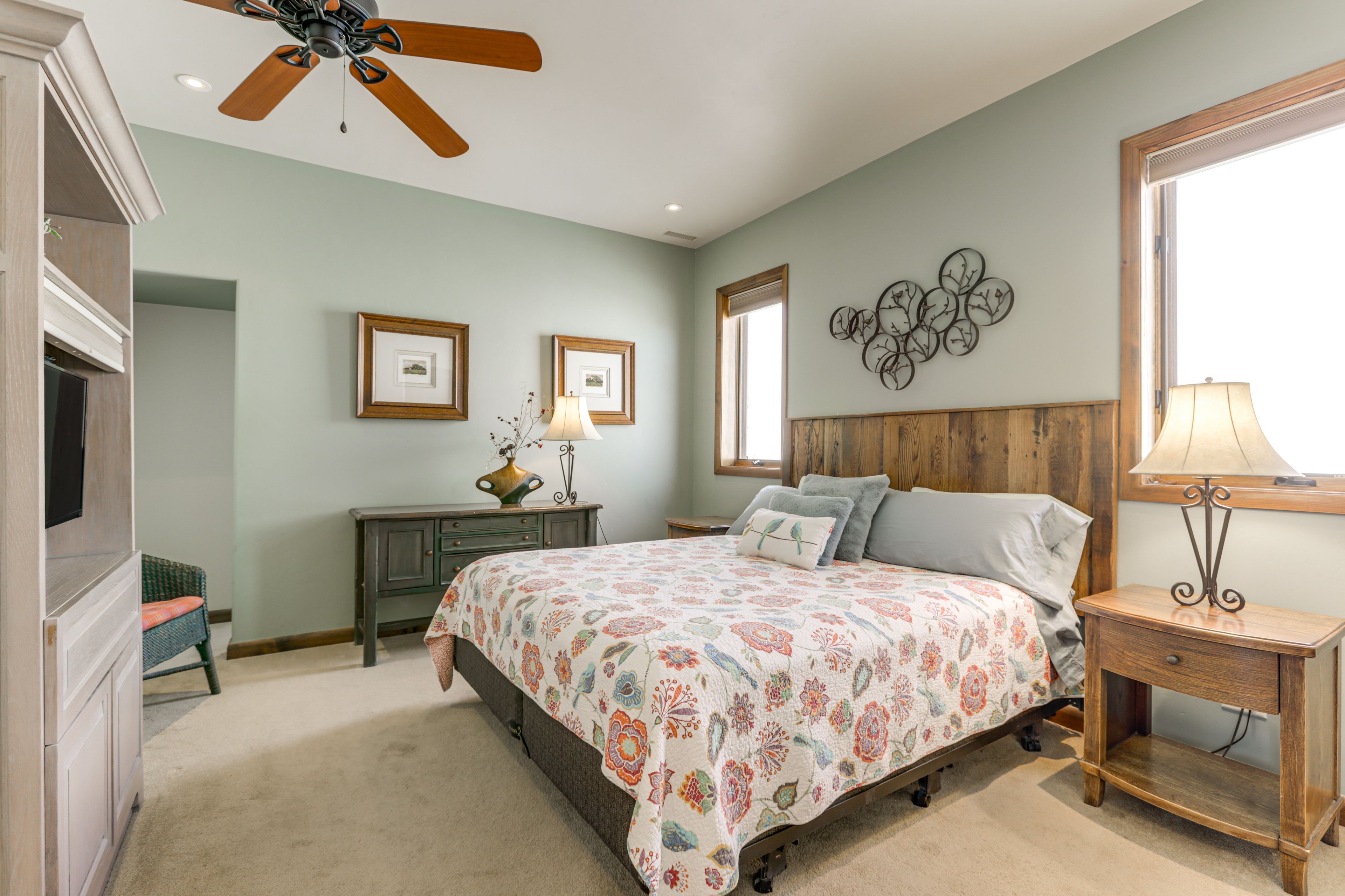 Bedroom 1 | California King Bed | Linens Provided | Smart TV w/ Cable