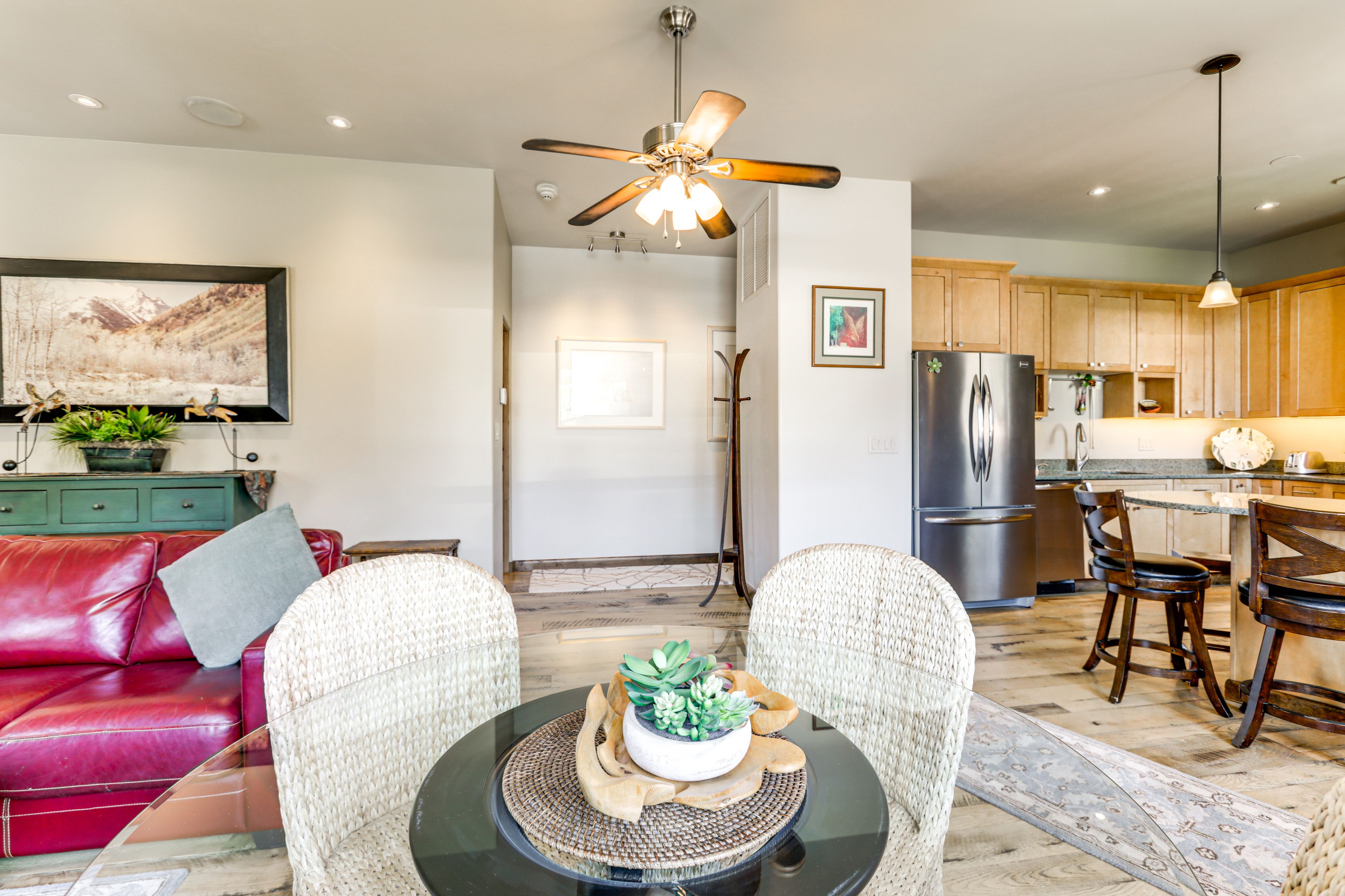 Dining Area | Open Floor Plan