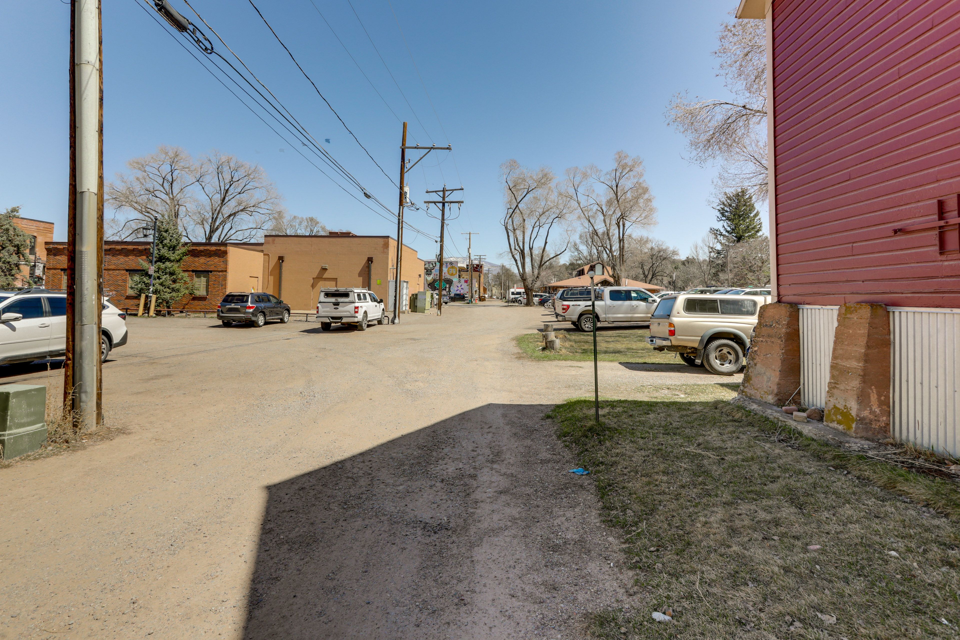 Parking | Shared Lot (2 Vehicles)
