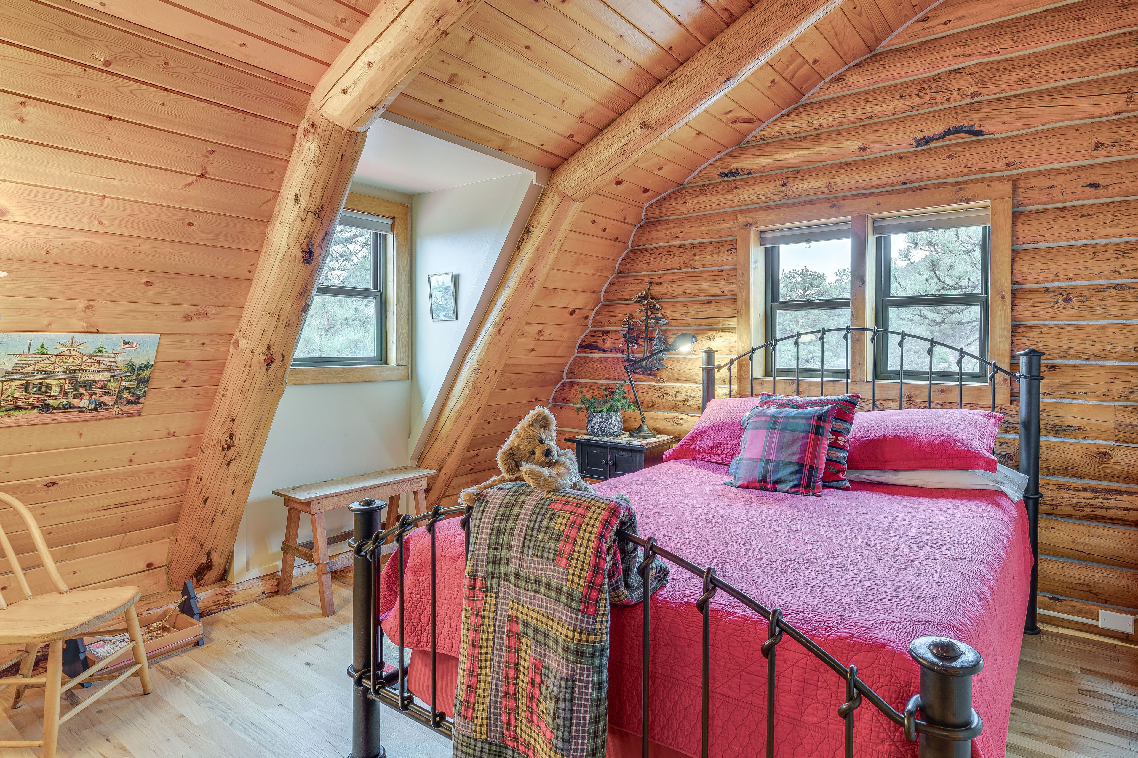 Bedroom 2 | Queen Bed | 2nd Floor