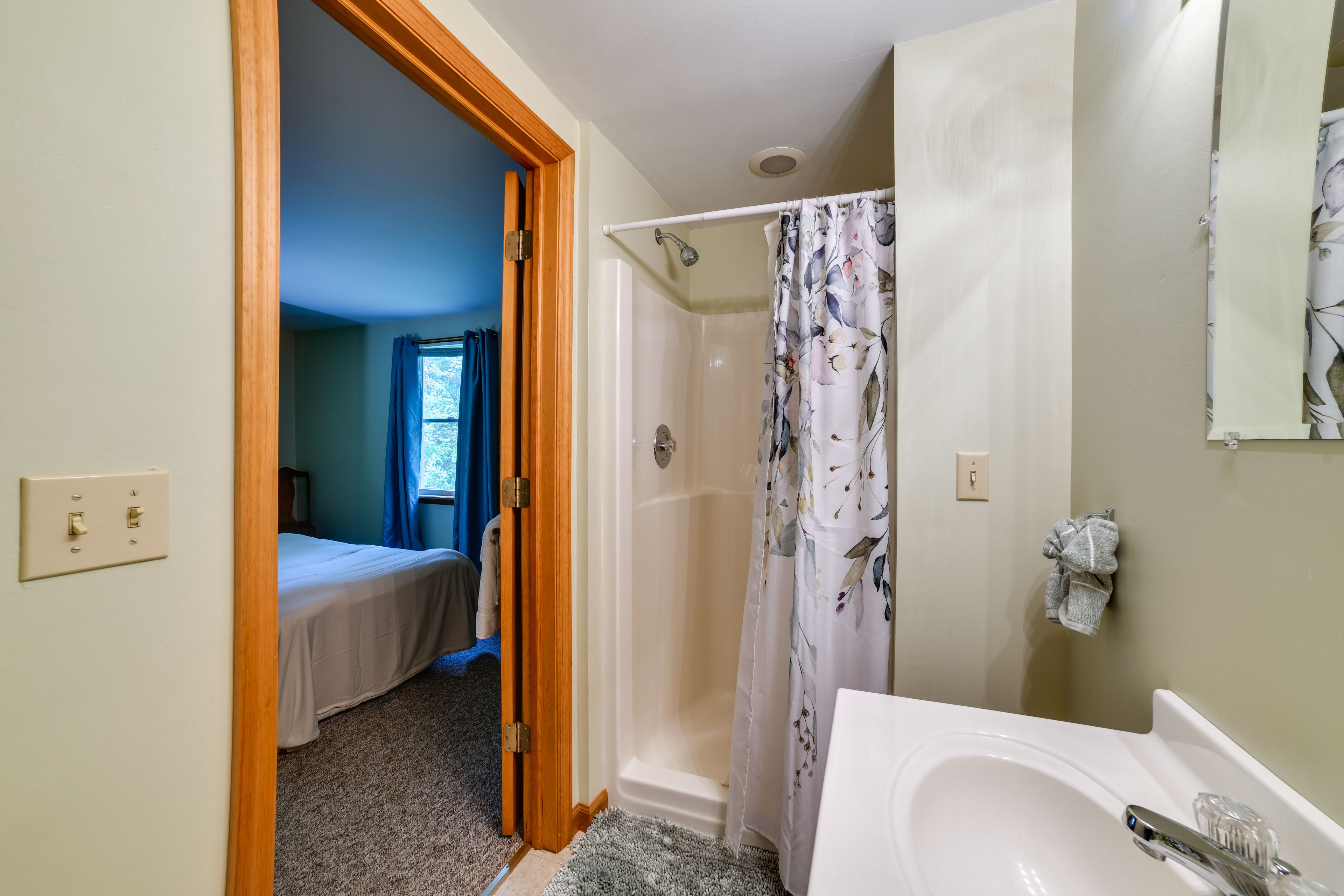 En-Suite Bathroom | 2nd Floor