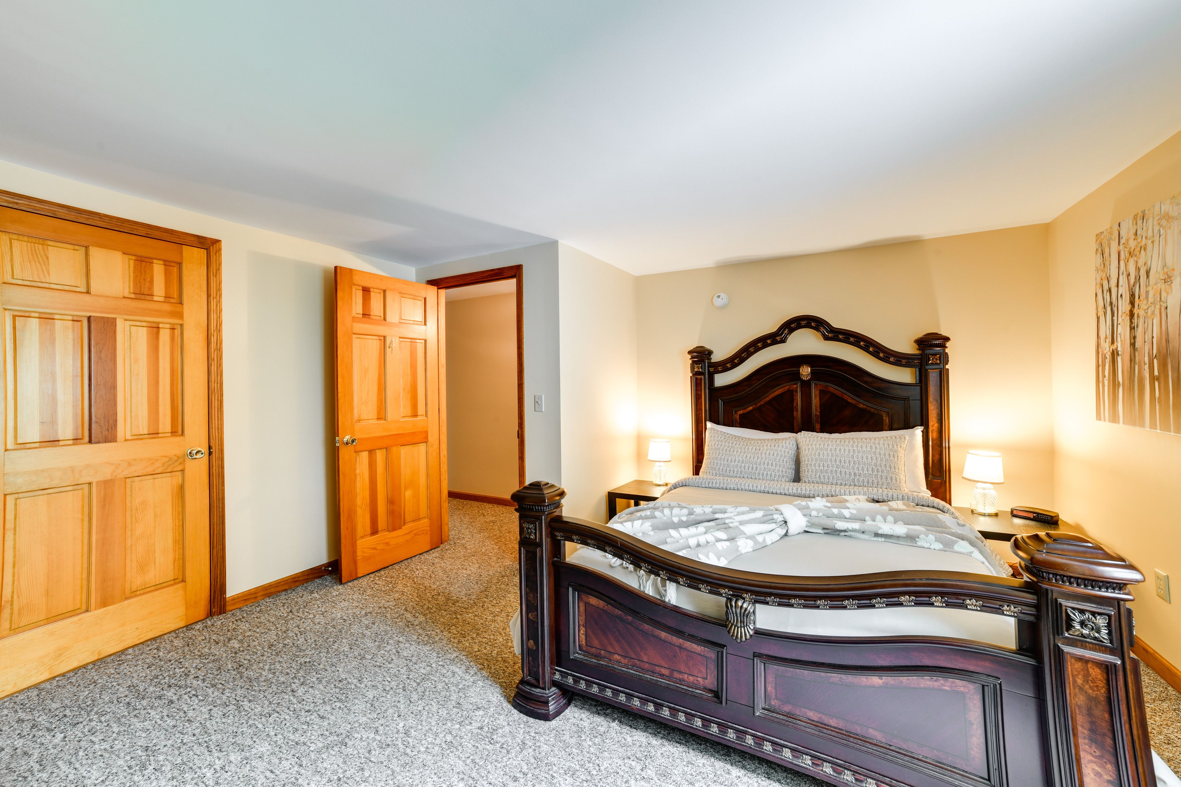 Bedroom 4 | 2nd Floor | Queen Bed