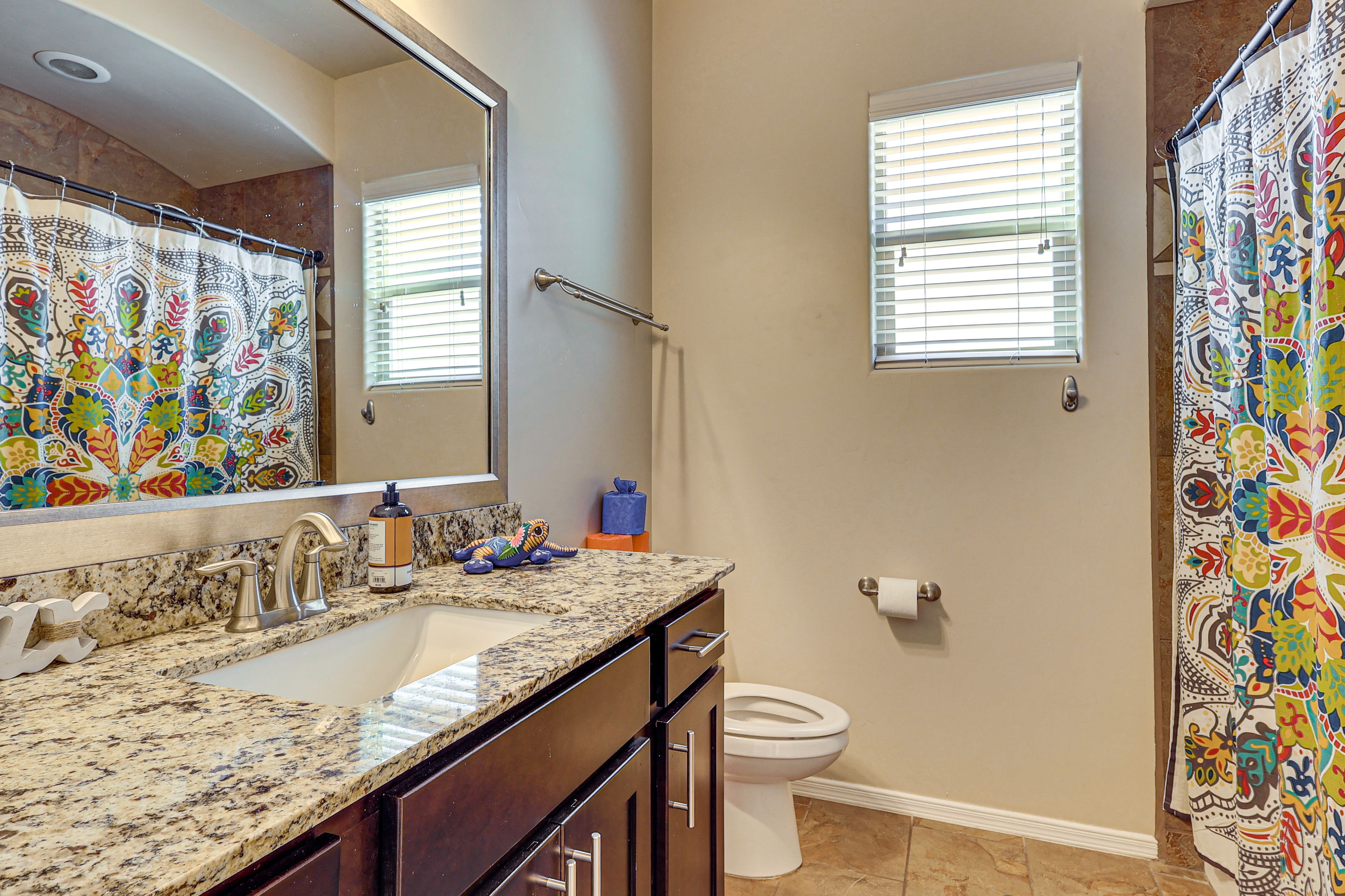 Full Bathroom | Towels & Linens Provided