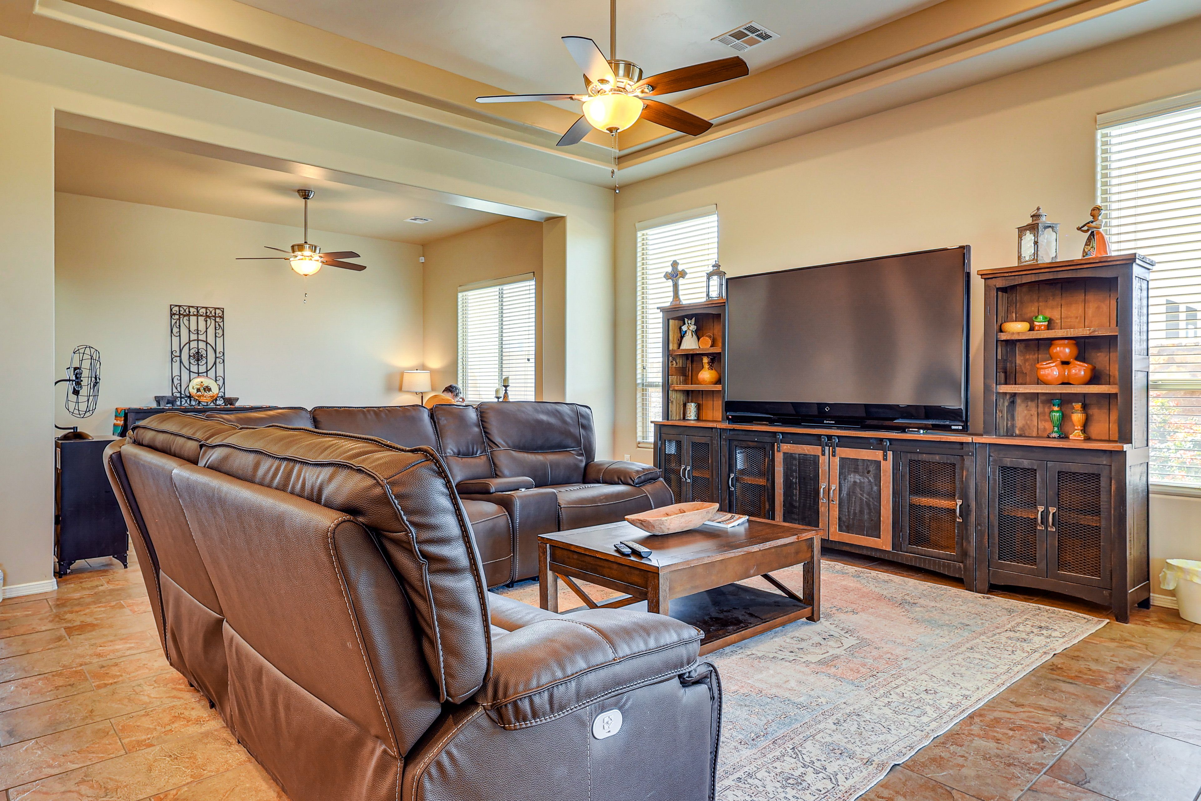Las Cruces Vacation Rental | 4BR | 2.5BA | 2,350 Sq Ft