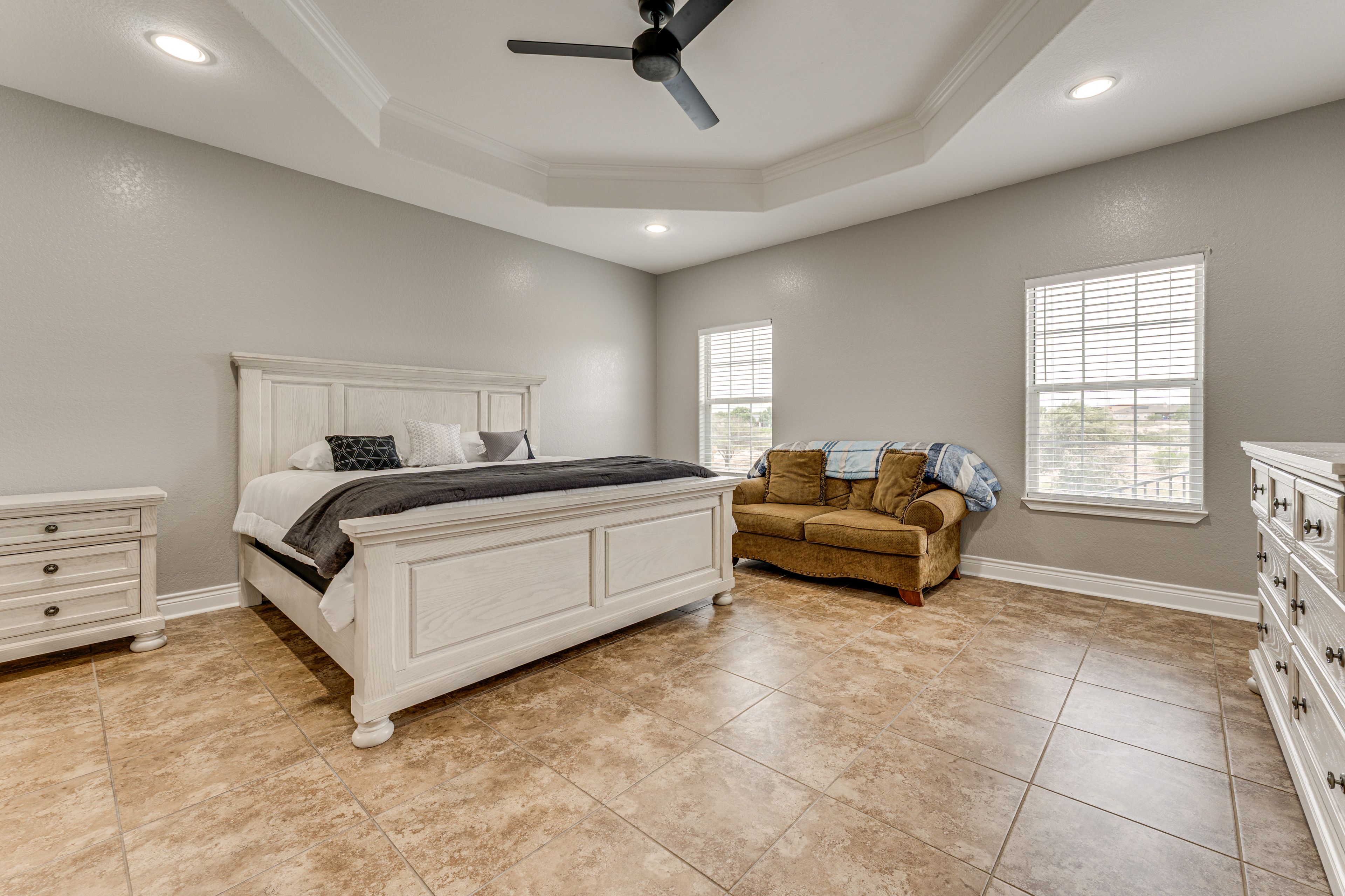 Bedroom 1 | King Bed | Linens Provided
