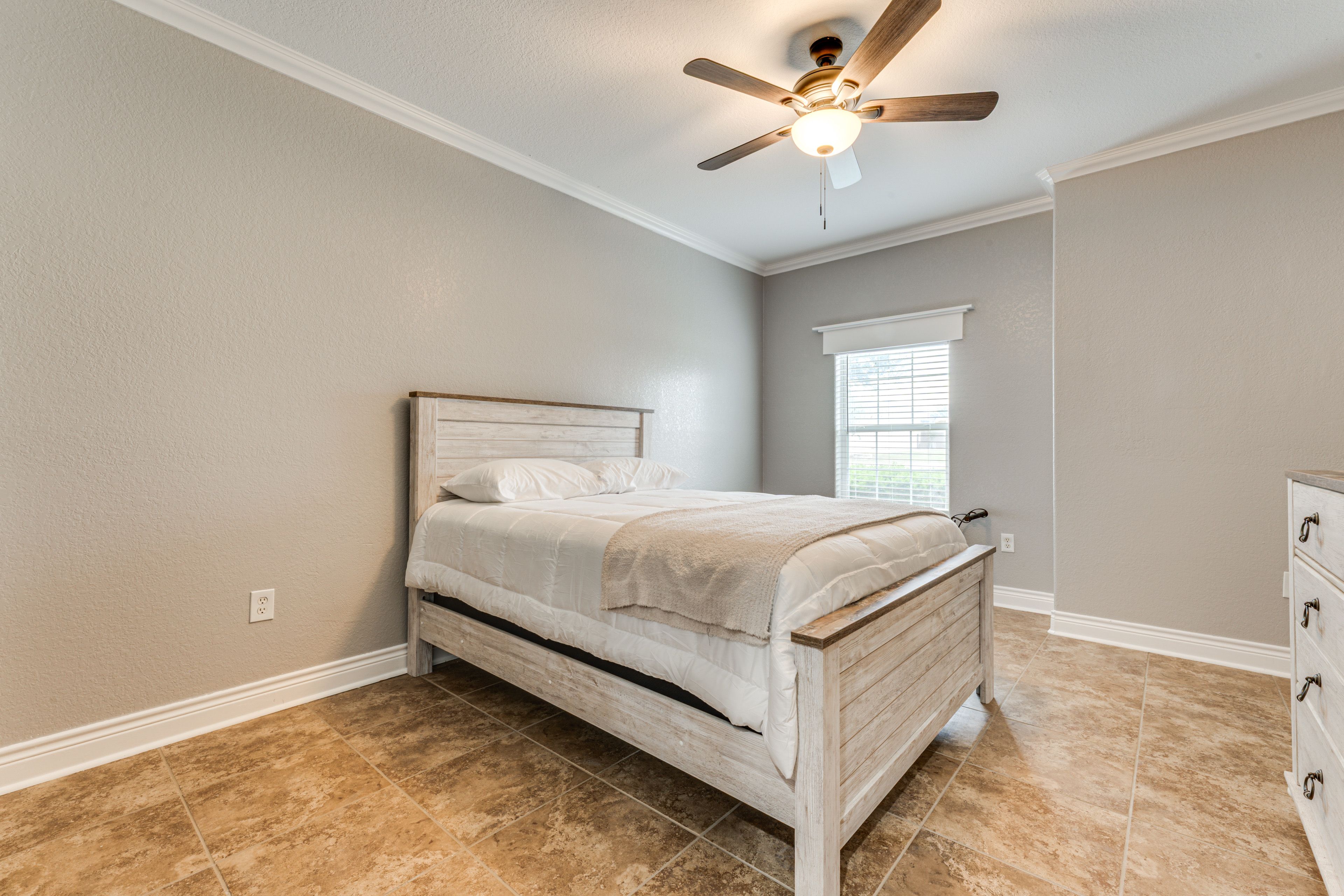 Bedroom 2 | Queen Bed | Linens Provided