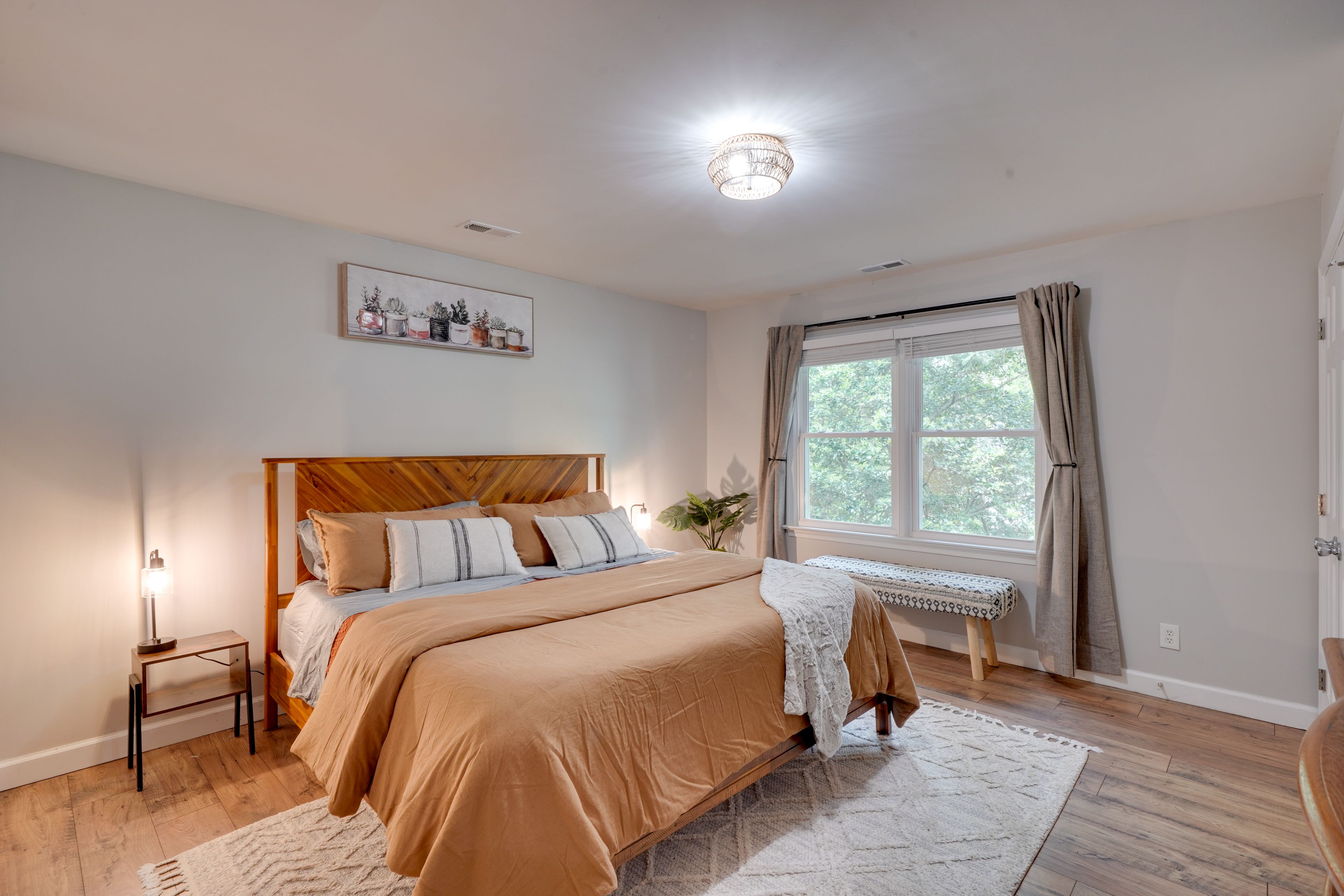 Bedroom 1 | King Bed | 2nd Floor