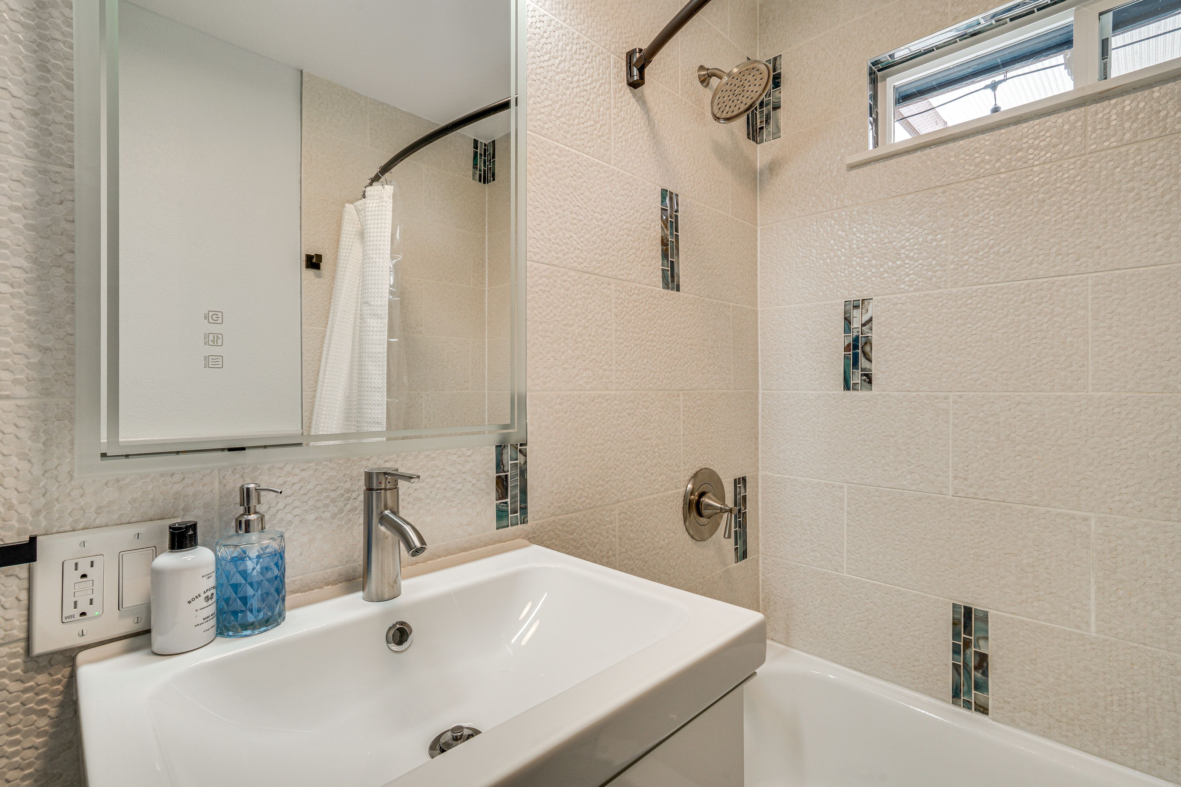 Bathroom | Towels Provided