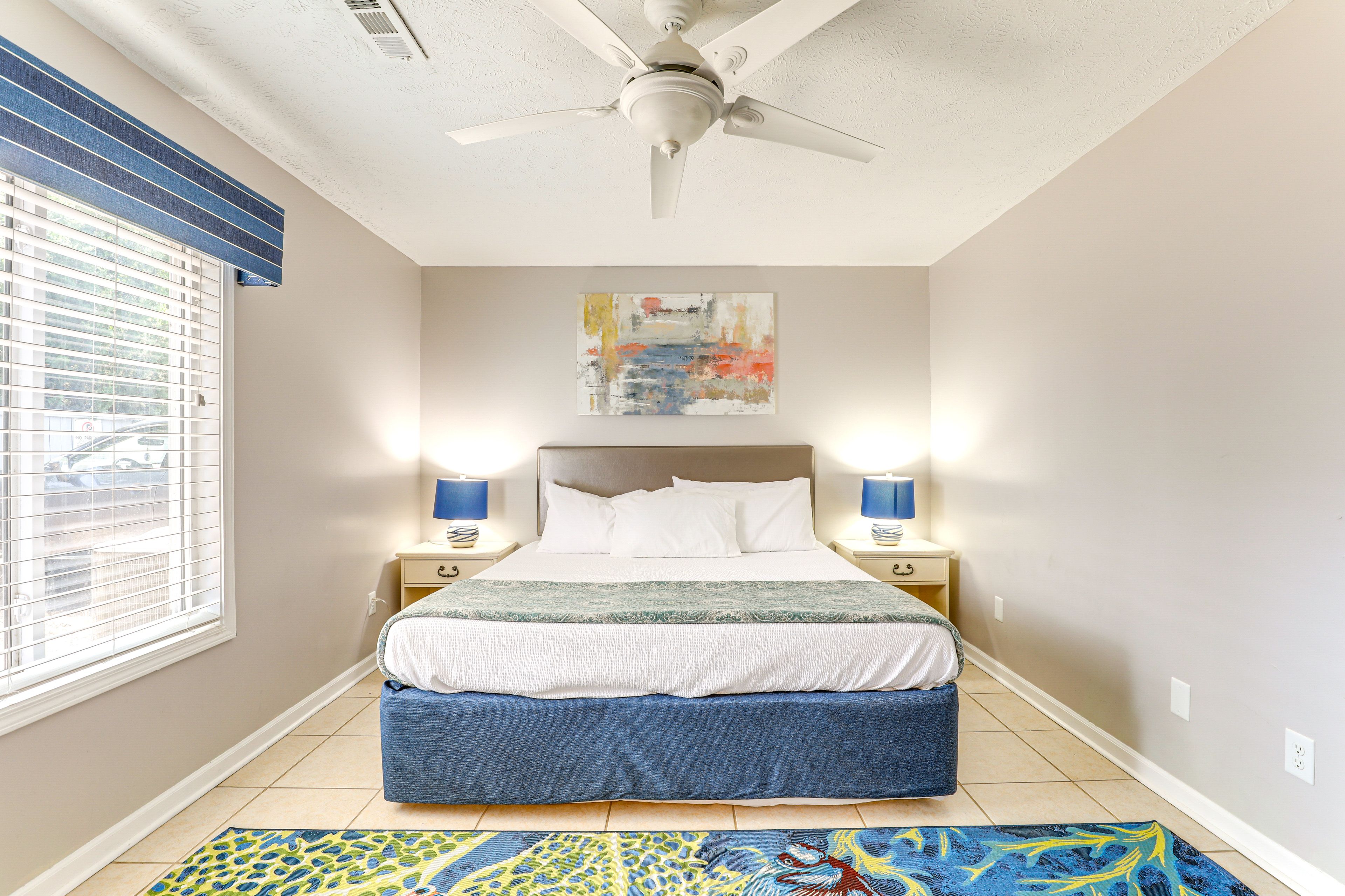 Bedroom 1 | King Bed | 1st Floor | En-Suite Bathroom | Walk-In Closet