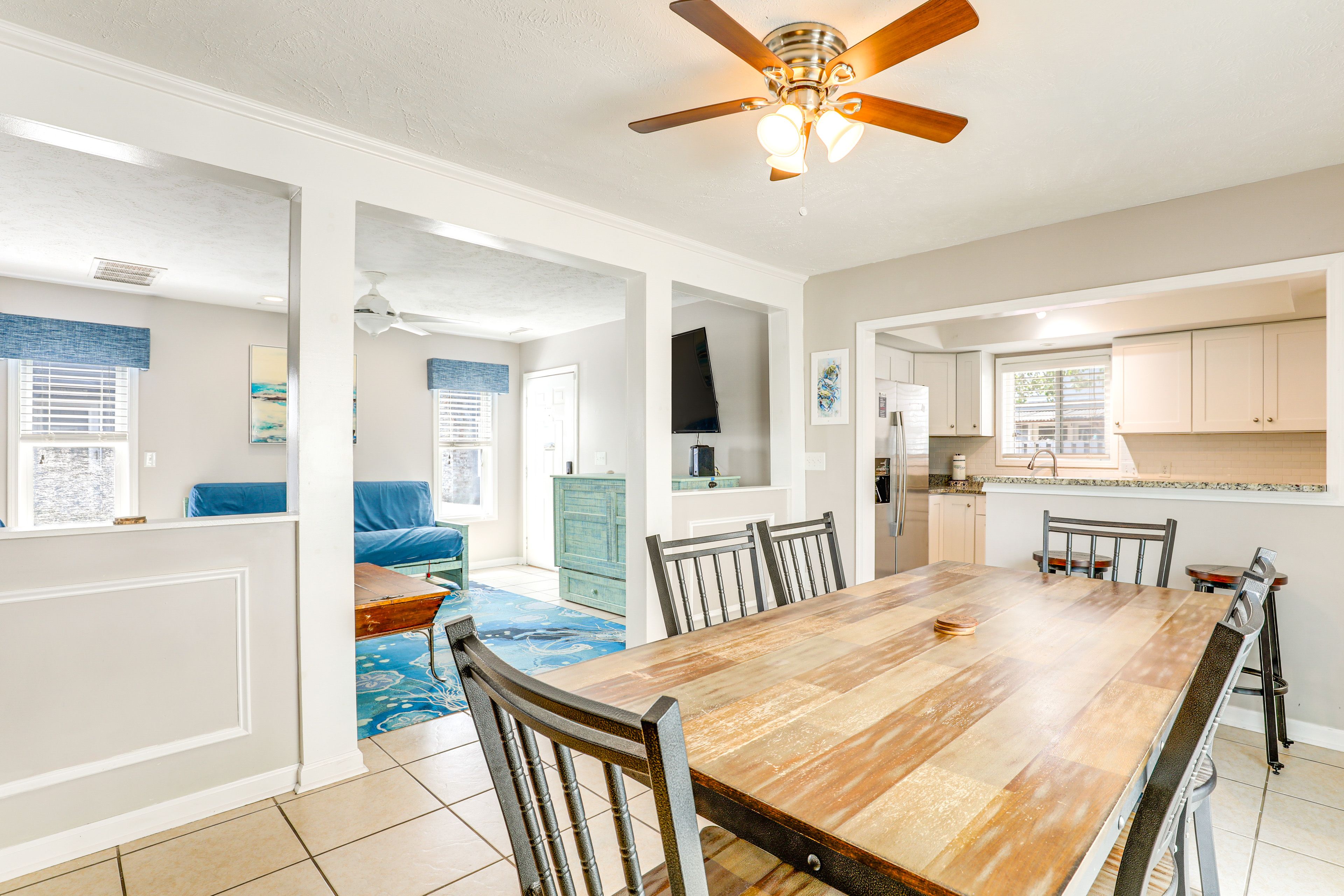 Interior | Open Floor Plan | Free WiFi | Central Heating & A/C