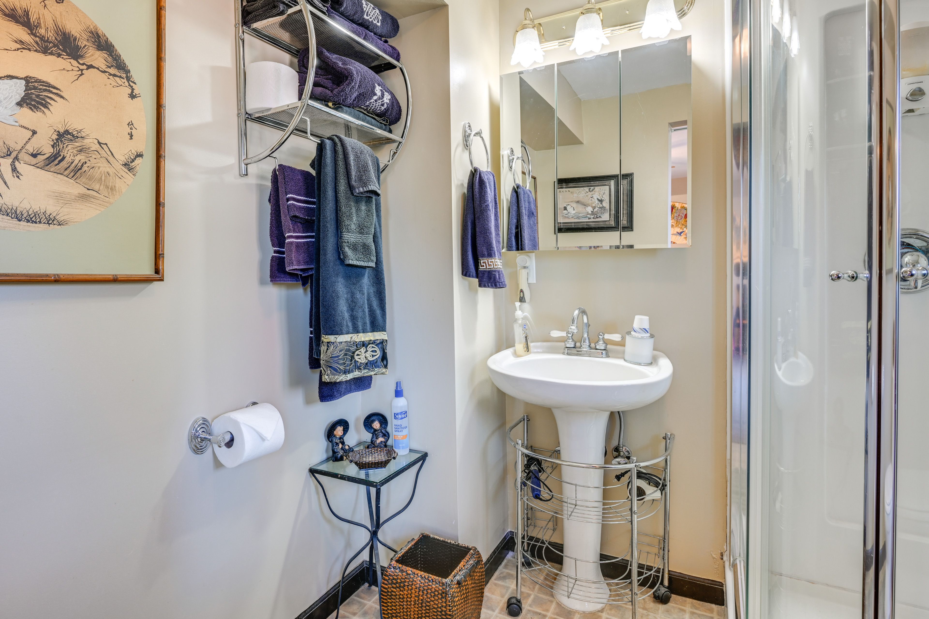 En-Suite Bathroom | 2nd Floor