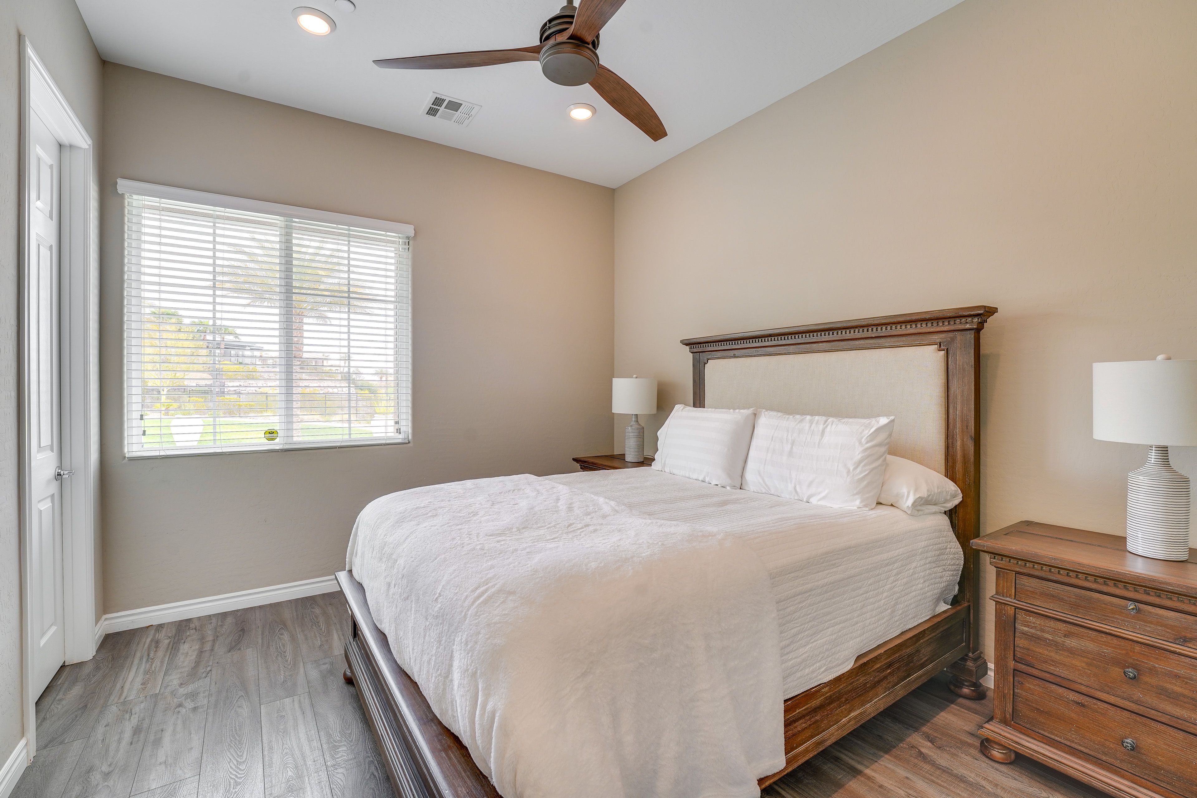 Bedroom Suite 3 | King Bed