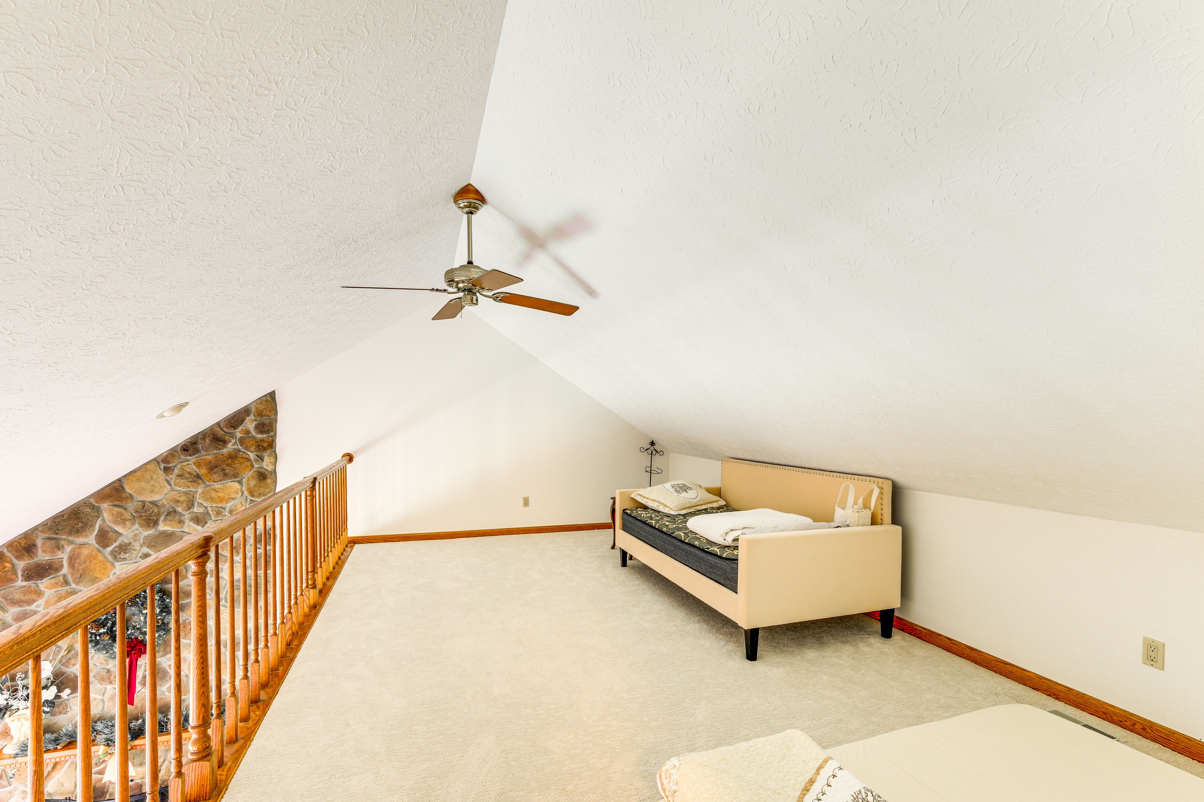 Loft | 2nd Floor | Twin Daybed