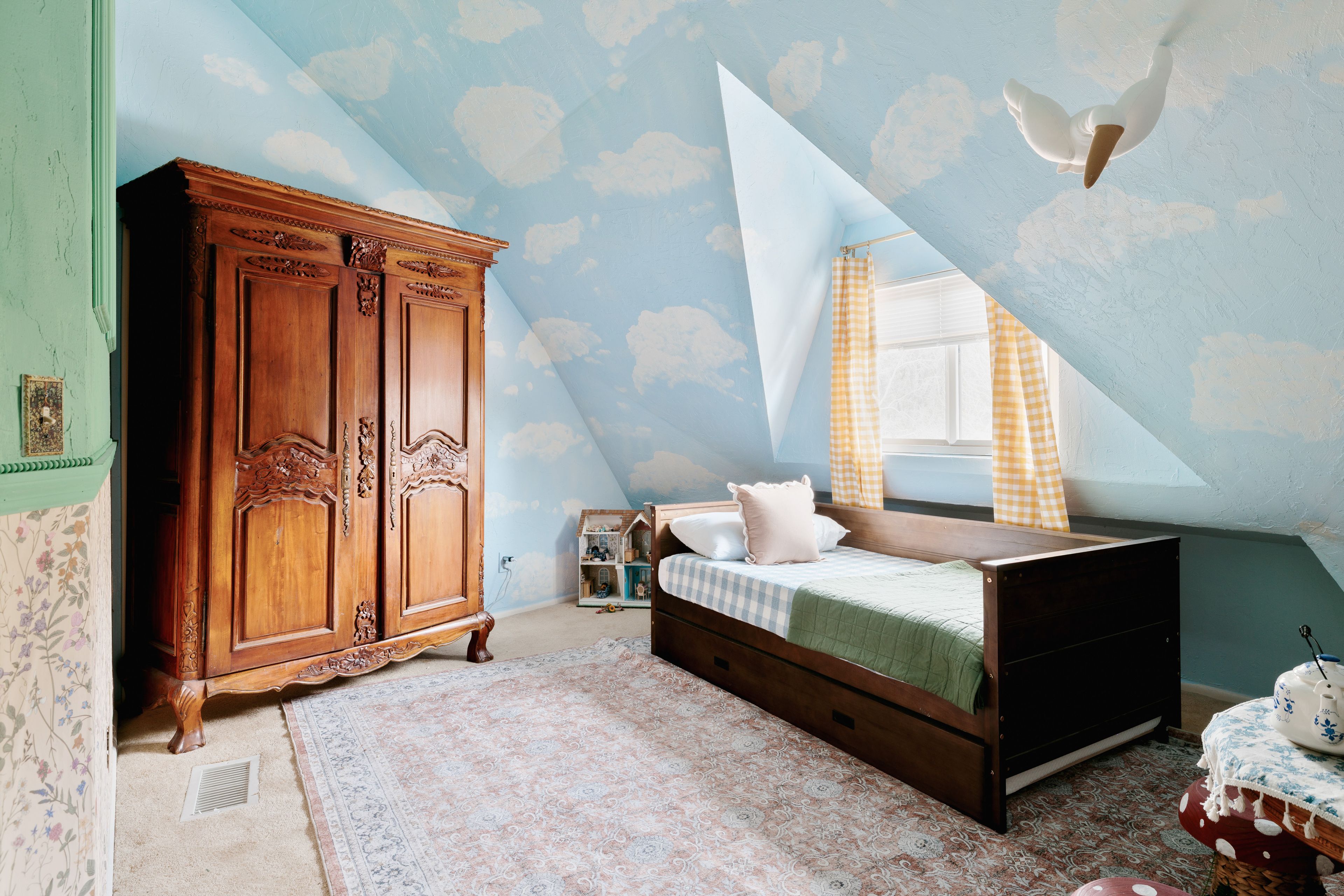 Bedroom 4 | 2nd Floor | Twin Daybed w/ Twin Trundle Bed