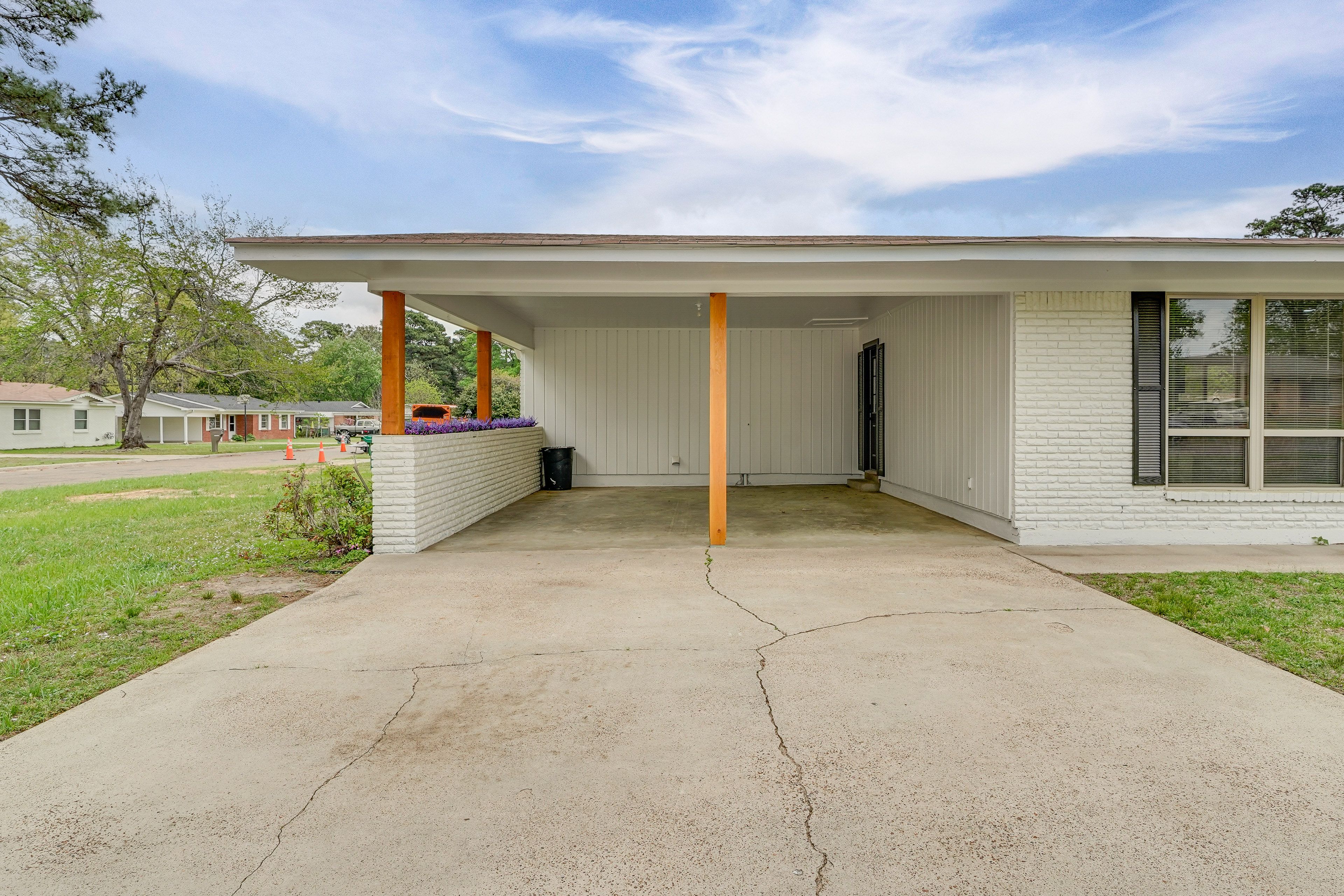 Parking | Driveway (2 Vehicles) | Carport (2 Vehicles)
