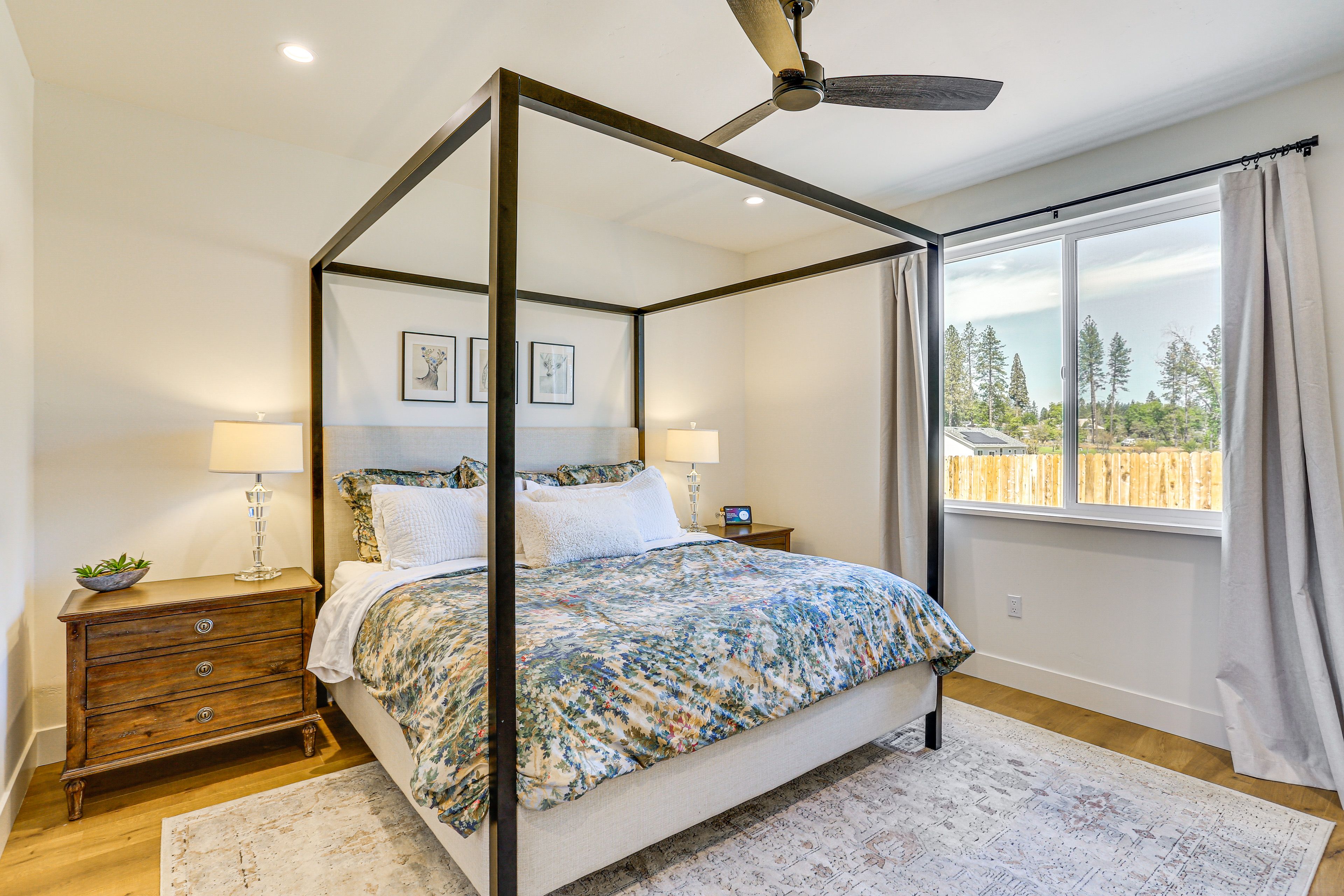 Bedroom 1 | King Bed | Linens