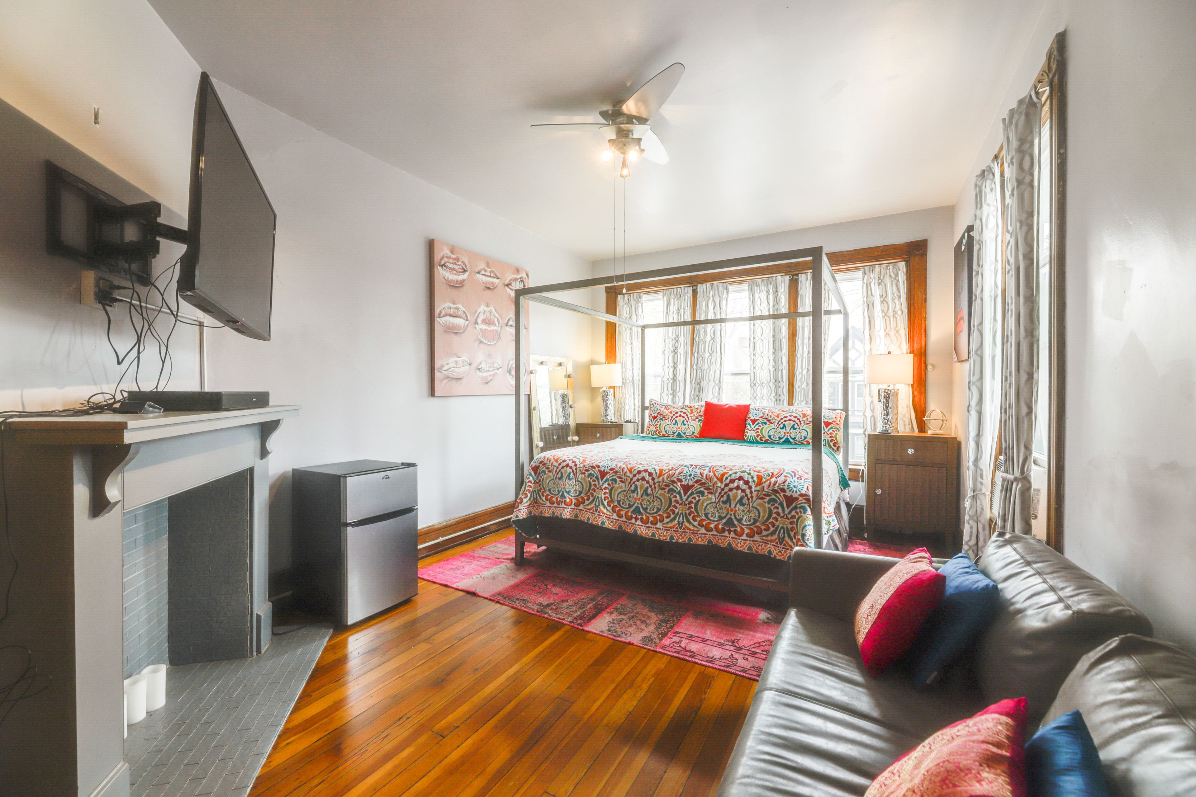 Bedroom 1 | King Bed | Linens Provided | 1st Floor