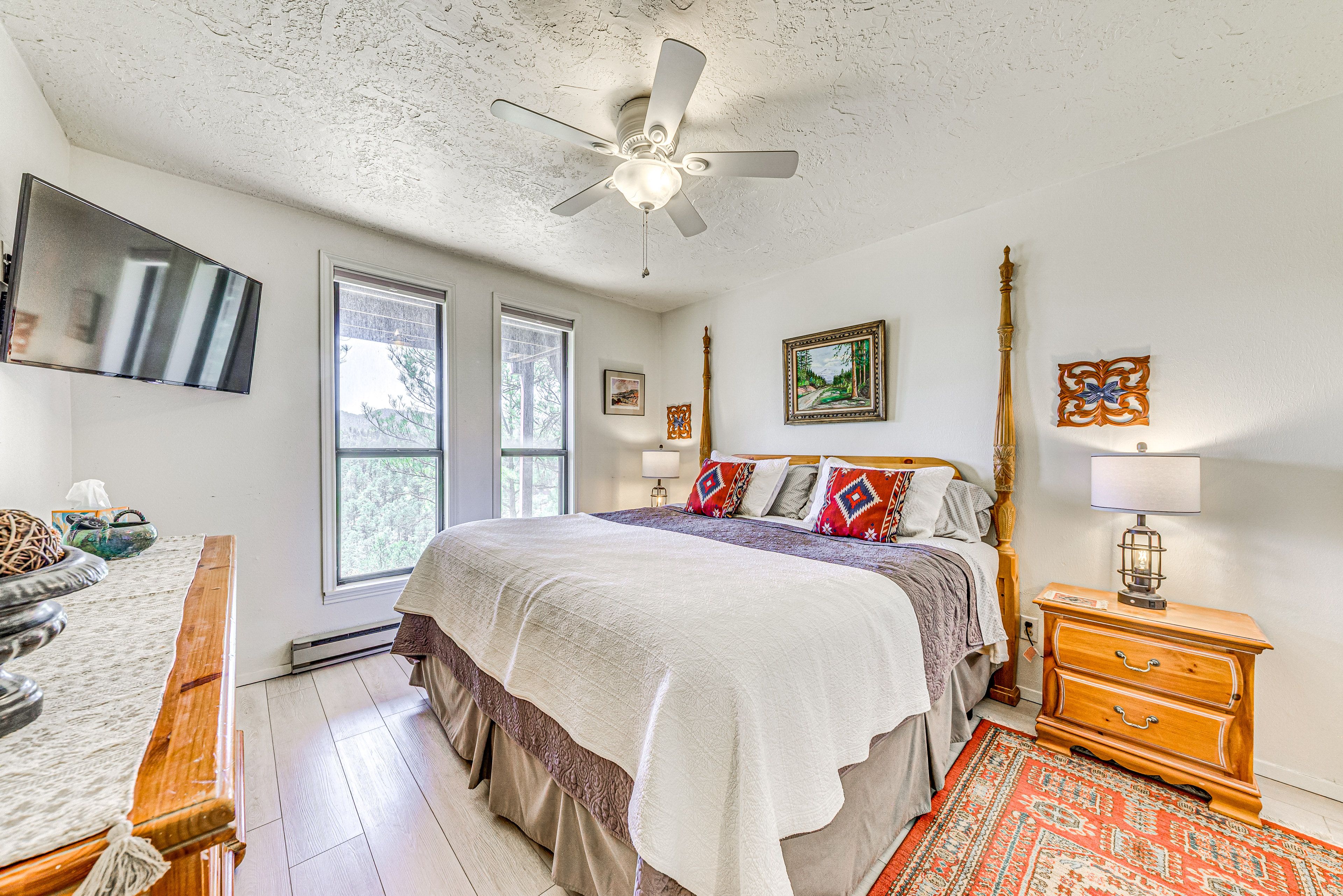 Bedroom 1 | California King Bed | 1st Floor | Linens Provided