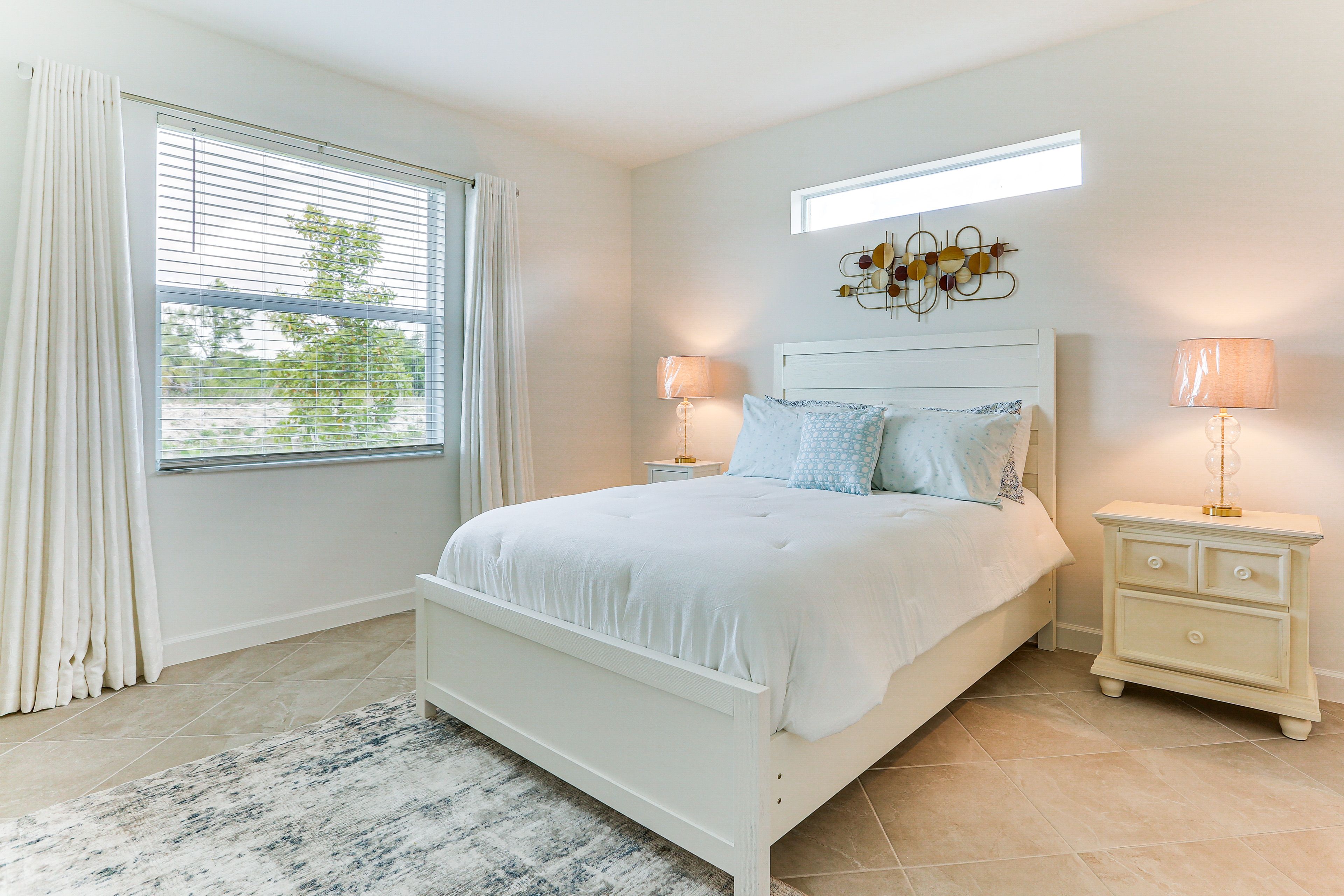 Bedroom 1 | Queen Bed | Linens Provided