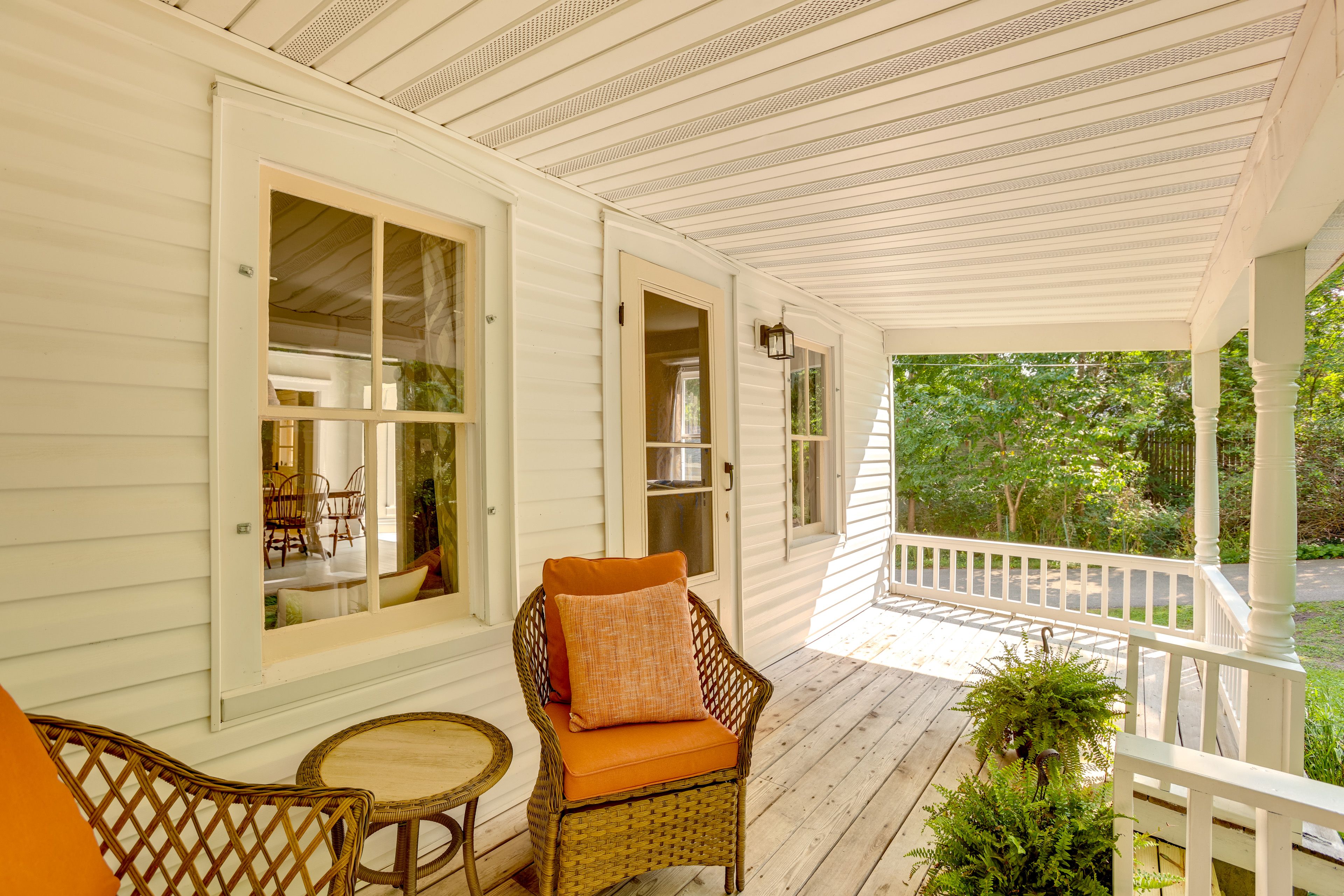 Front Porch | Outdoor Seating