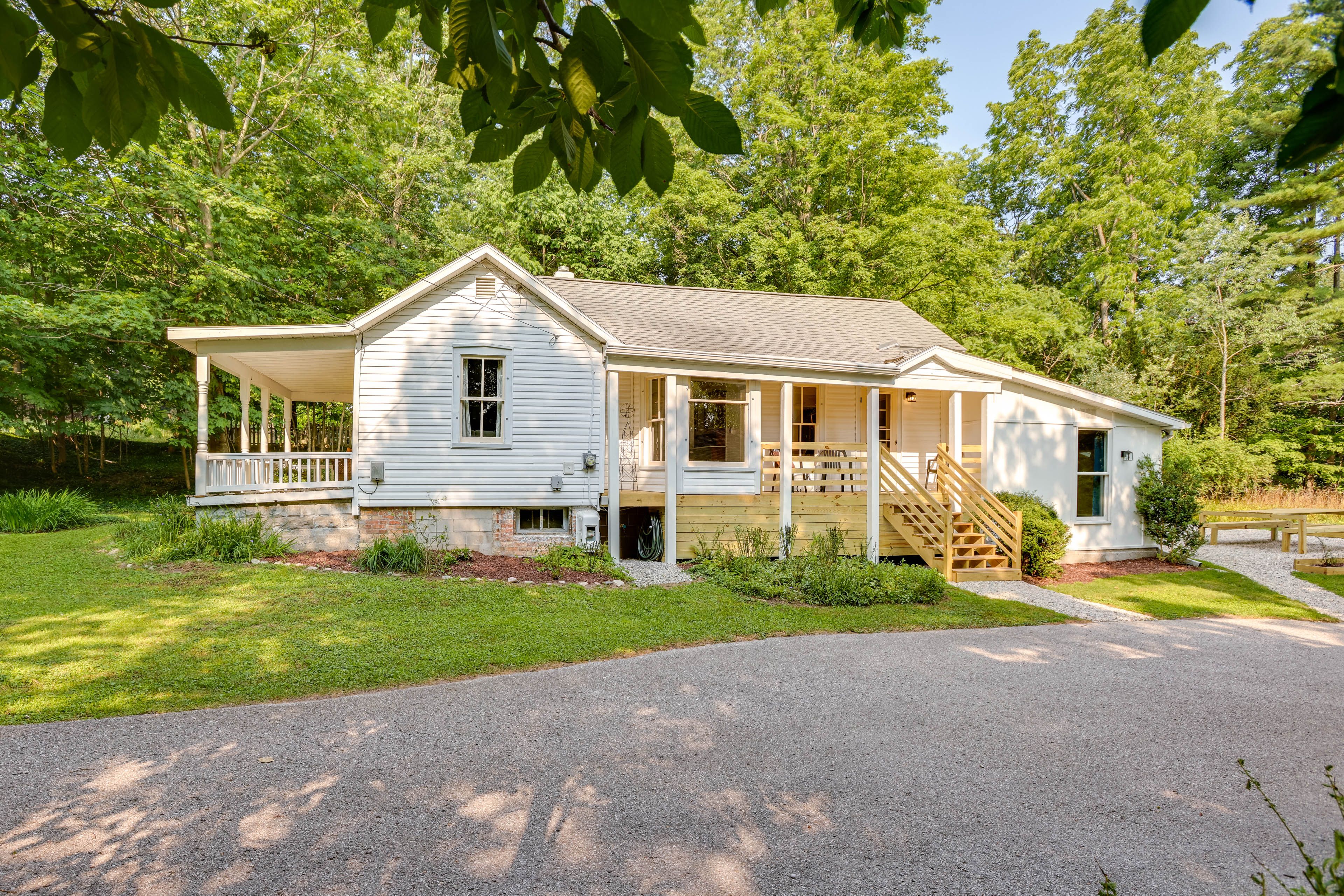 Parking | Driveway (2 Vehicles) | Street Parking