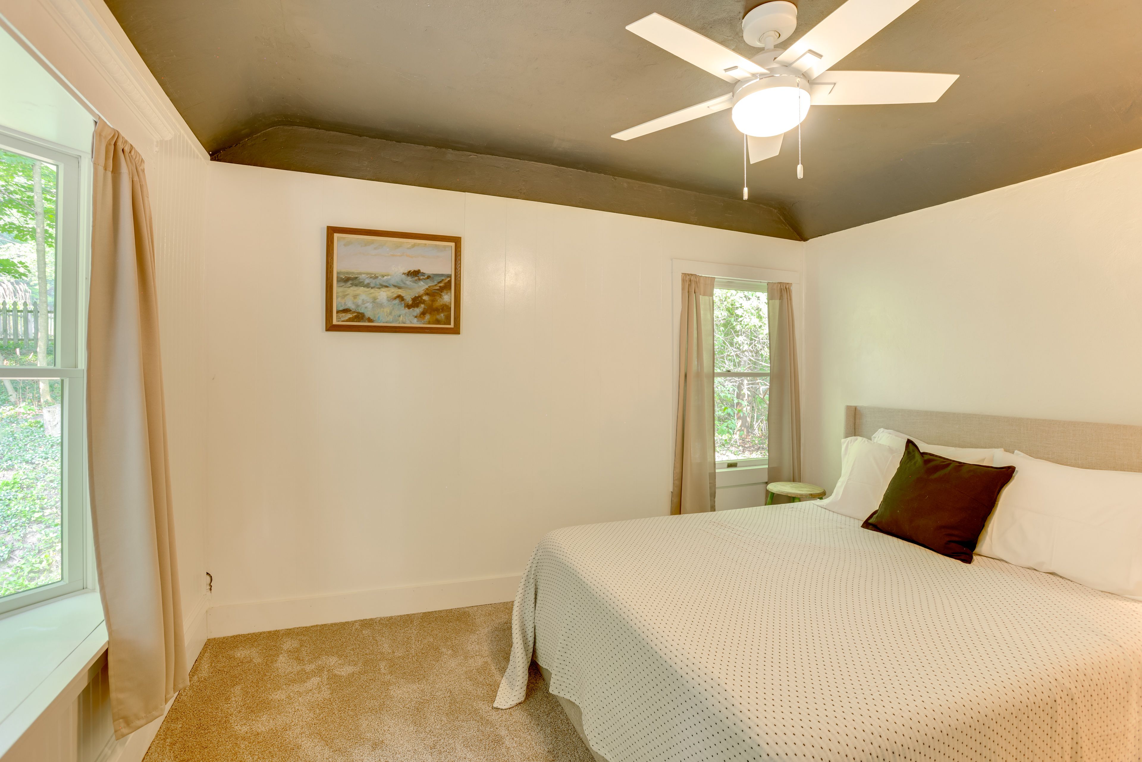 Bedroom 2 | Queen Bed