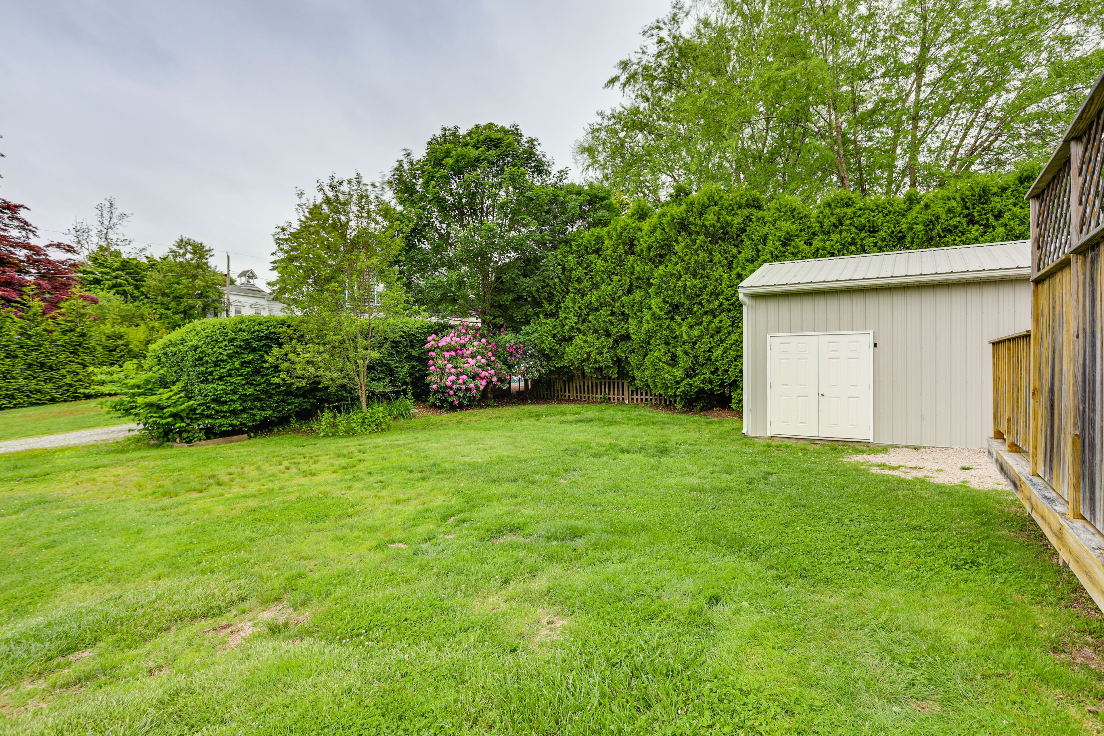 Shared Yard