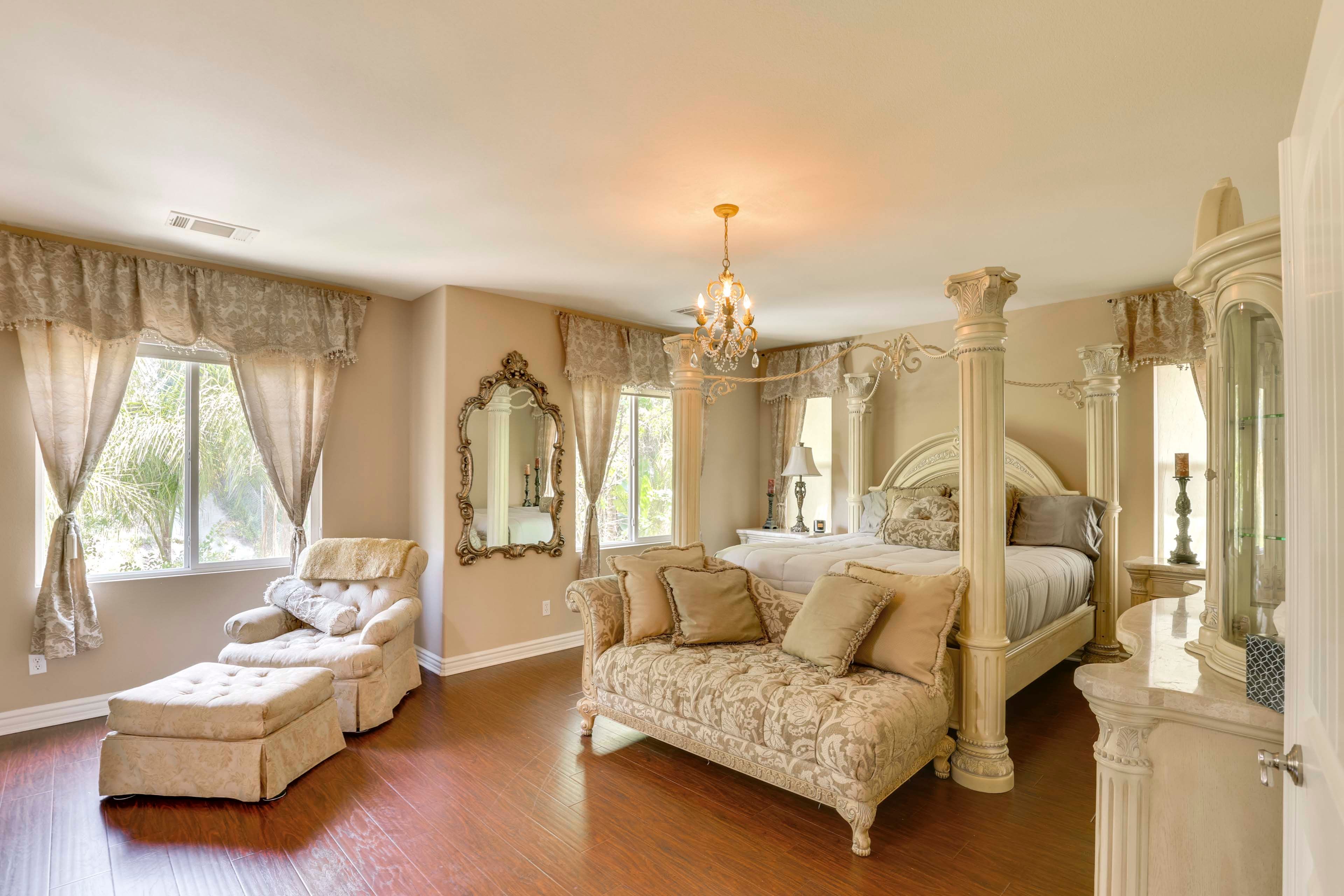 Bedroom 2 | California King Bed | Fireplace | En-Suite Bathroom | 2nd Floor