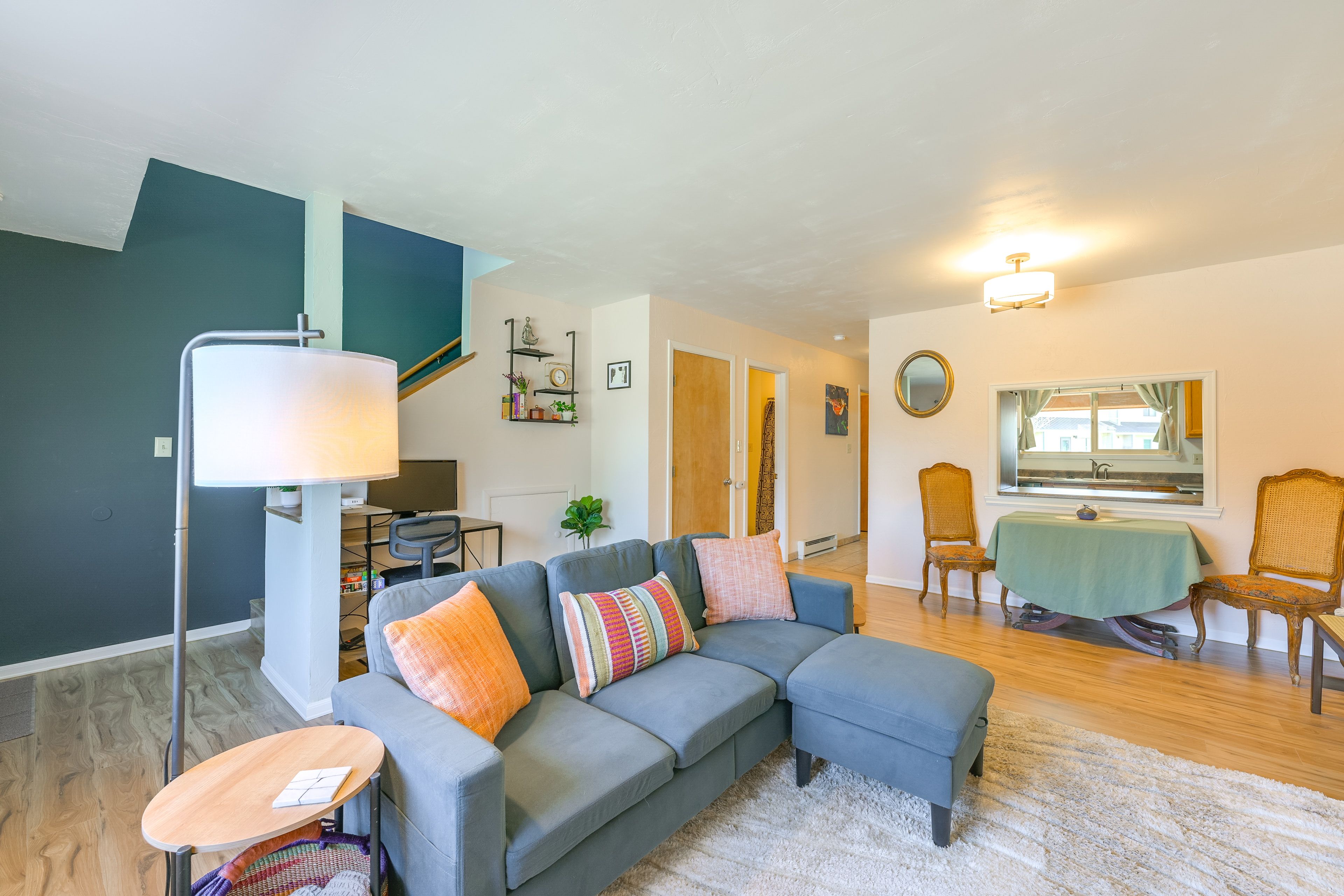 Living Room | Smart TV | Dining Area | 1st Floor