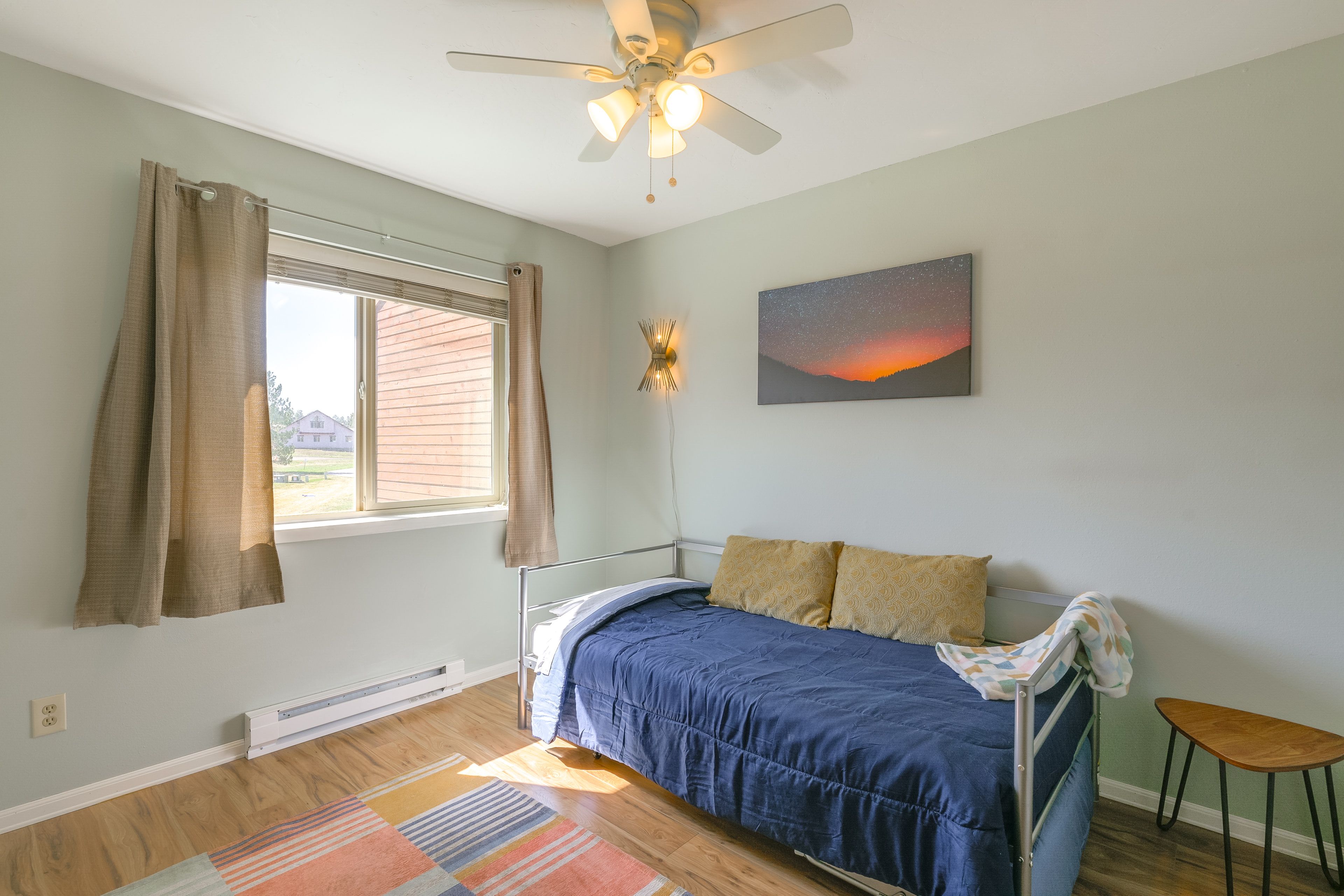 Bedroom 2 | Twin Daybed w/ Twin Trundle | 2nd Floor