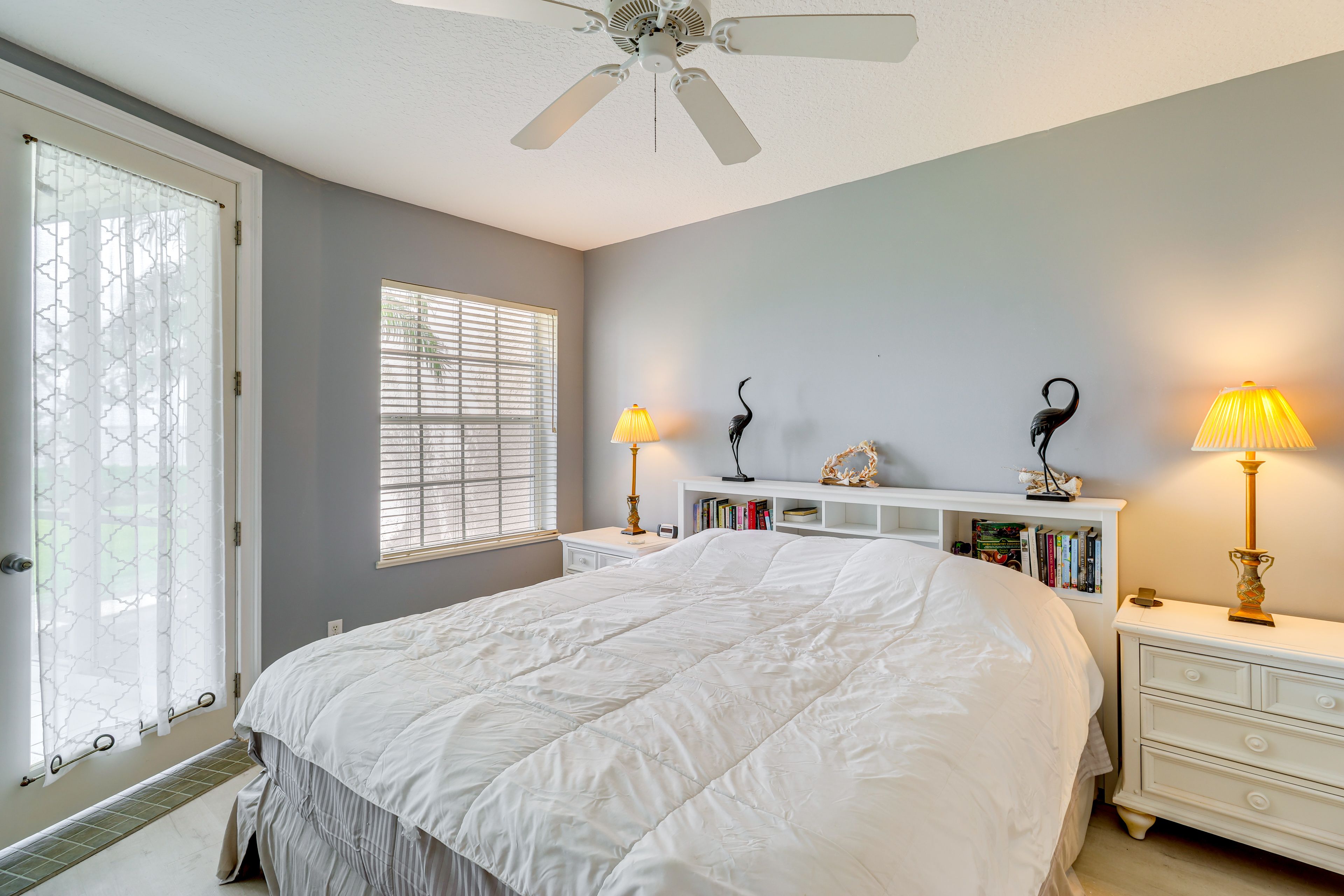 Bedroom 1 | King Bed | Linens Provided