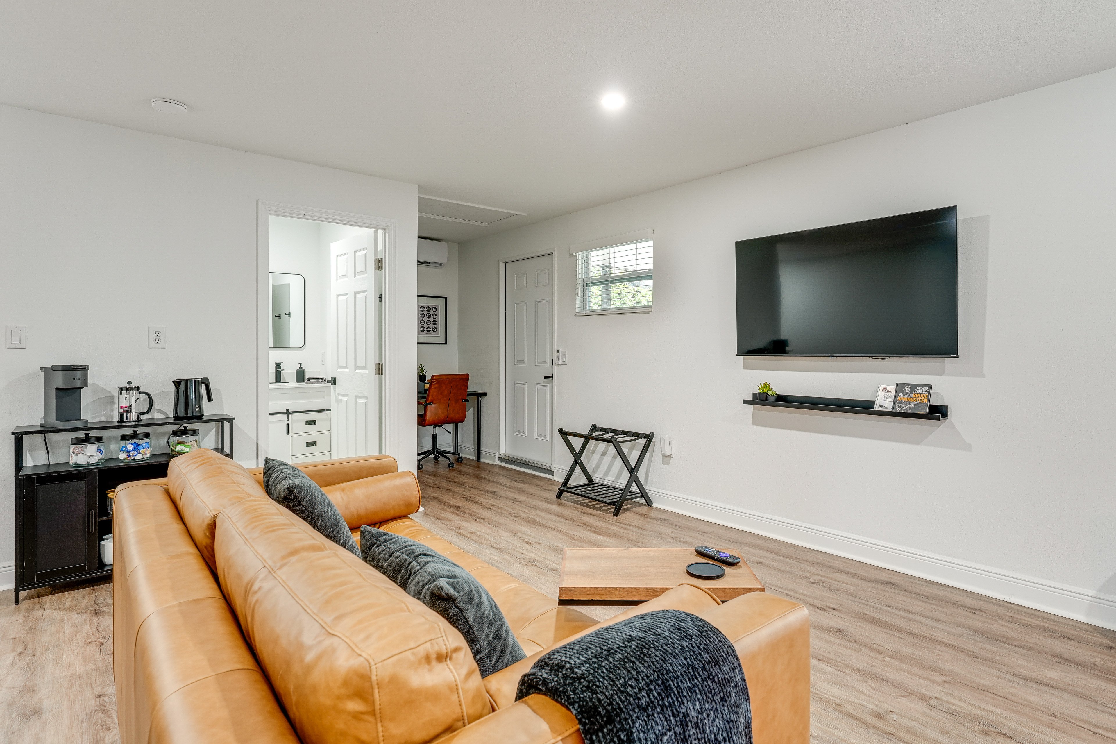 Studio | Living Area | Full Sleeper Sofa | Single-Story Unit