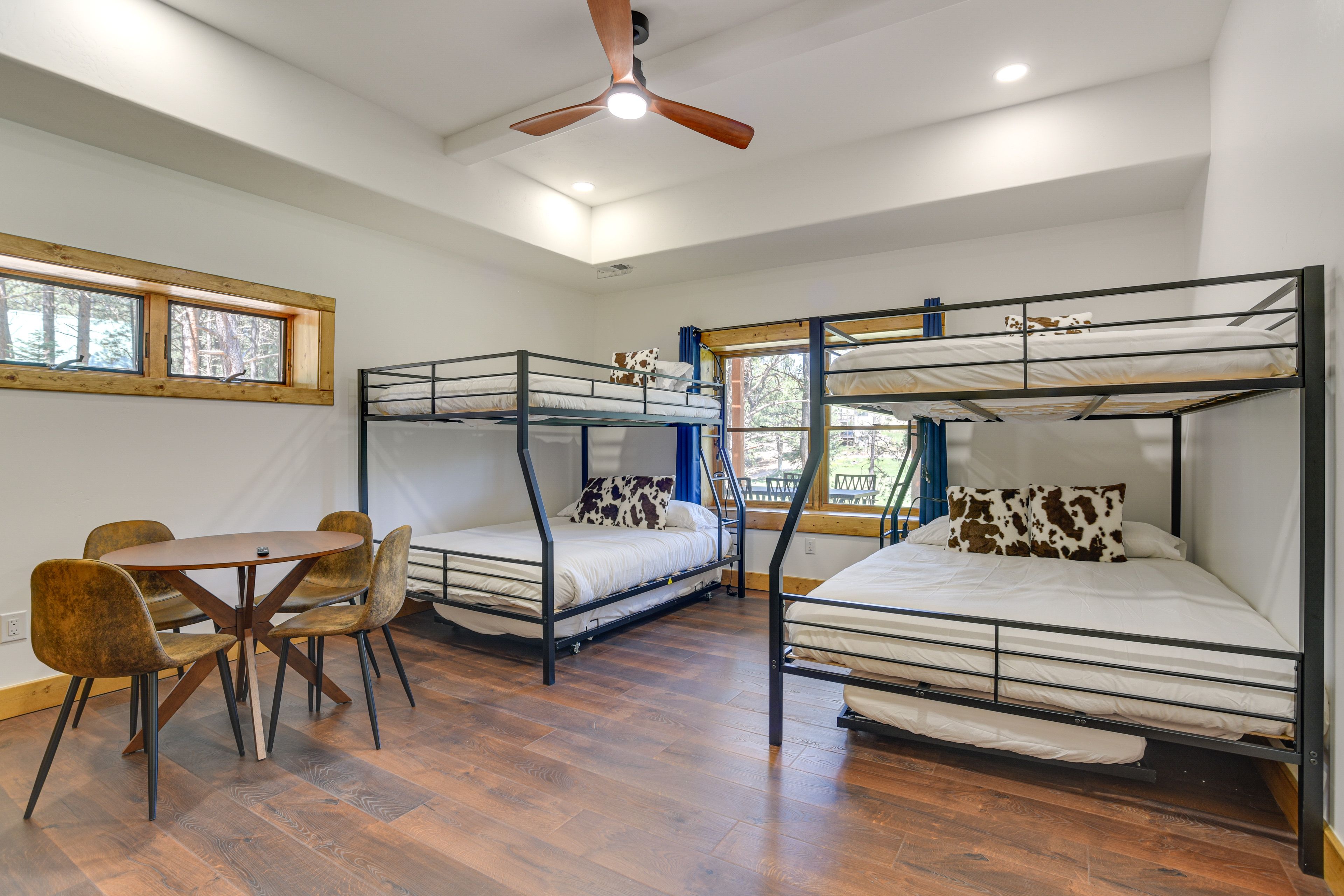 Bedroom 5 | 2 Full/Queen Bunk Beds | 2 Twin Trundles | Lower Level