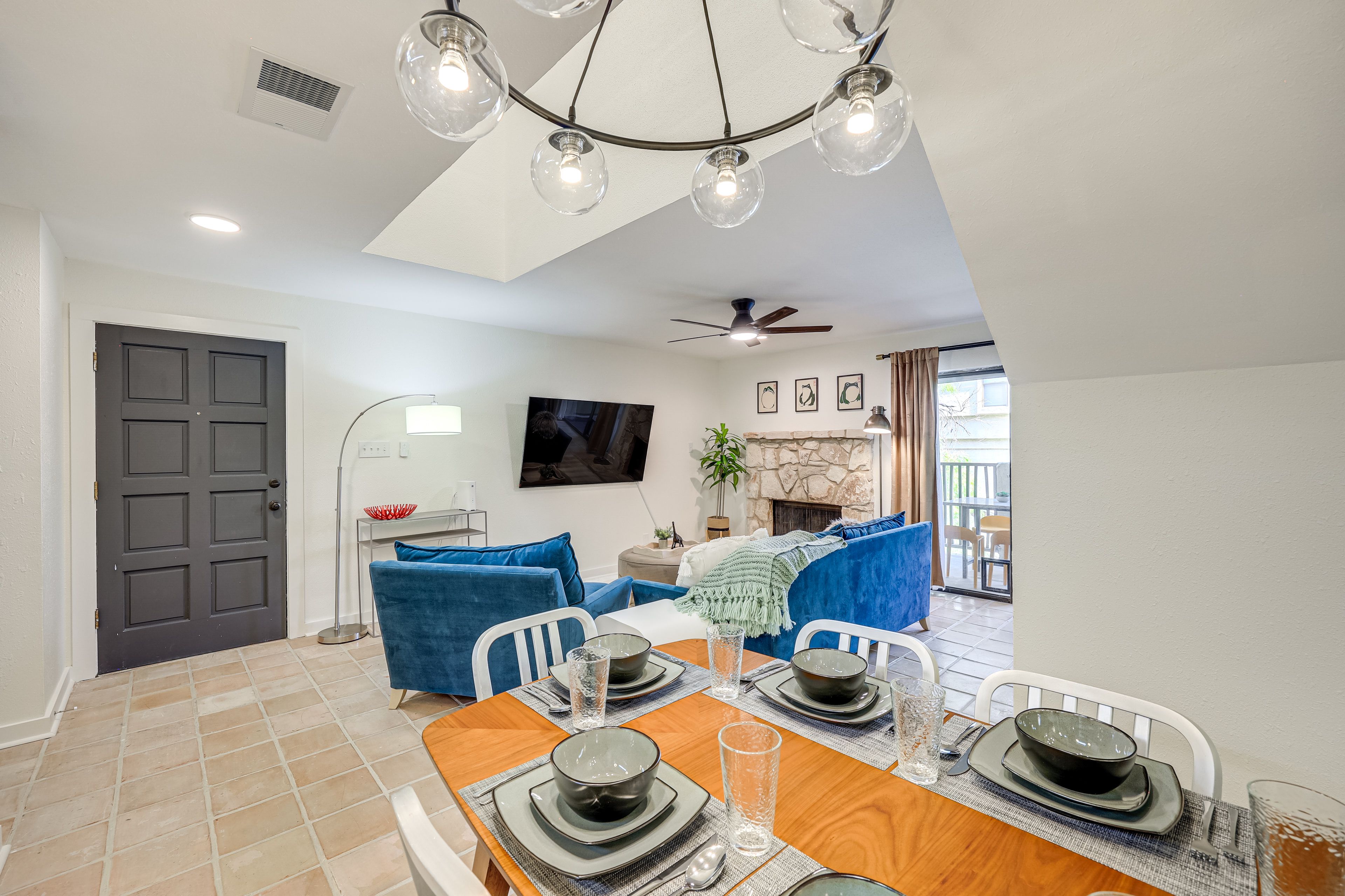 San Antonio Vacation Rental | 3BR | 2BA | 1,276 Sq Ft | Stairs Required