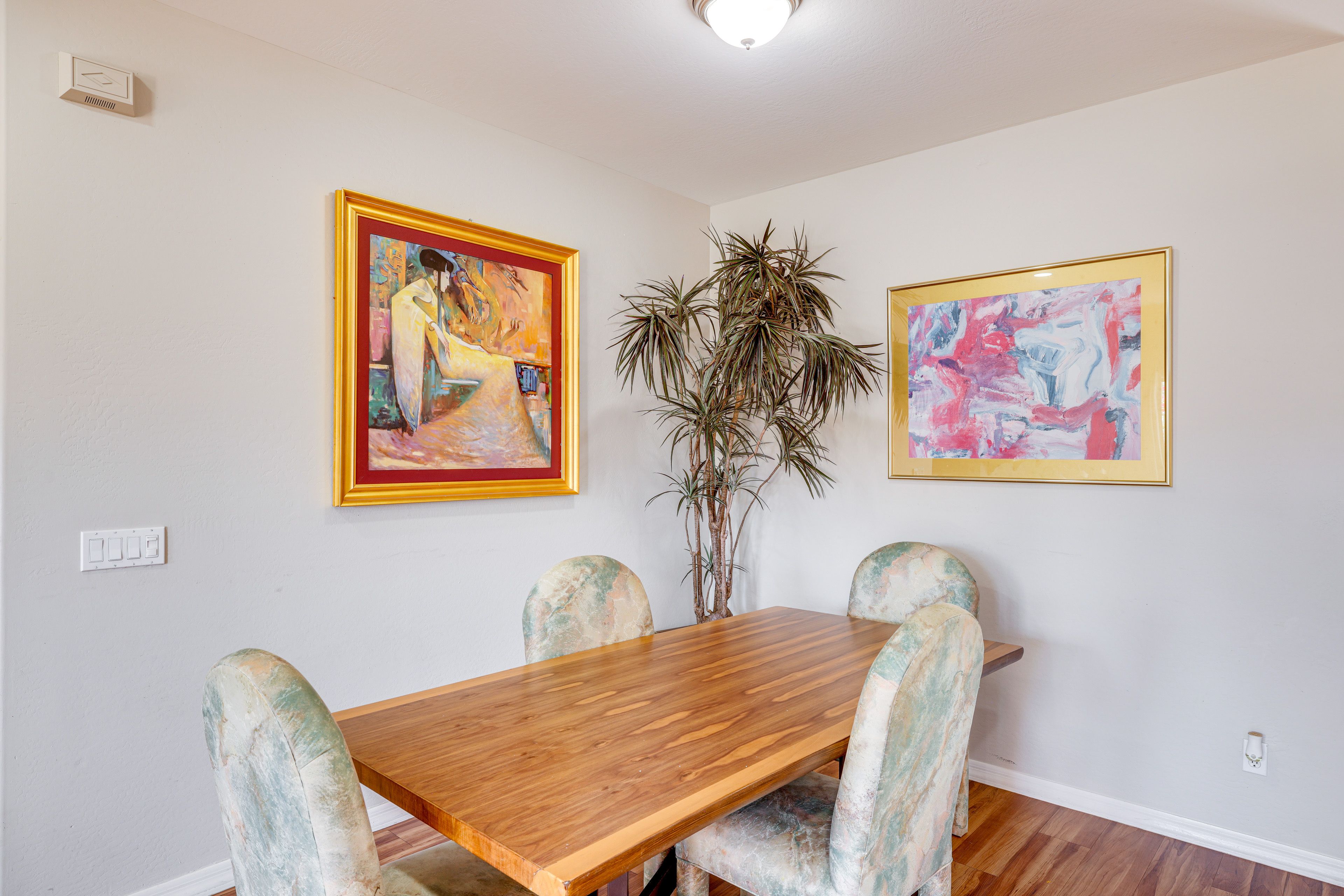 Dining Area | 1st Floor
