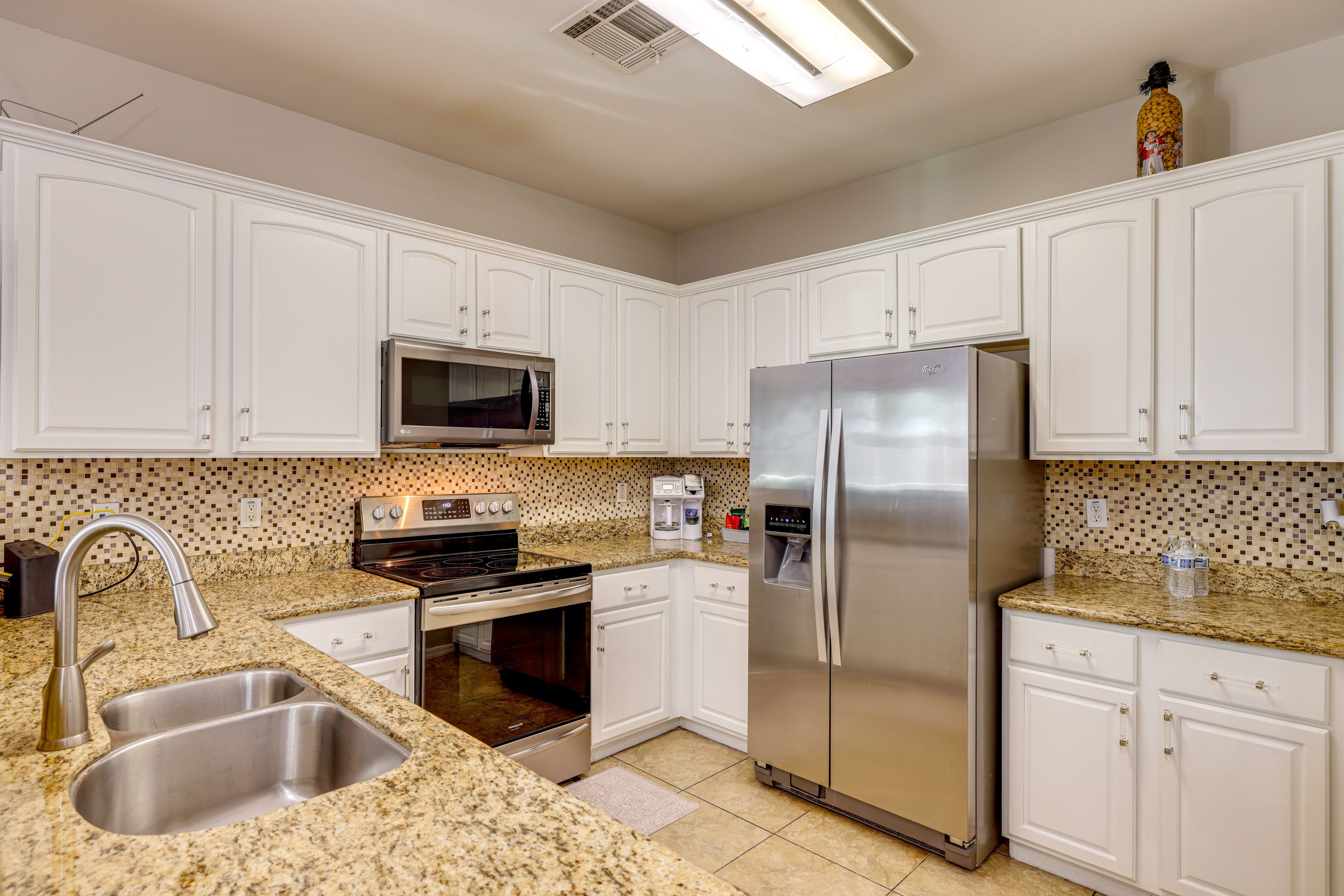 Kitchen | 2-Story Townhome | In-Unit Laundry | Central Heating & A/C