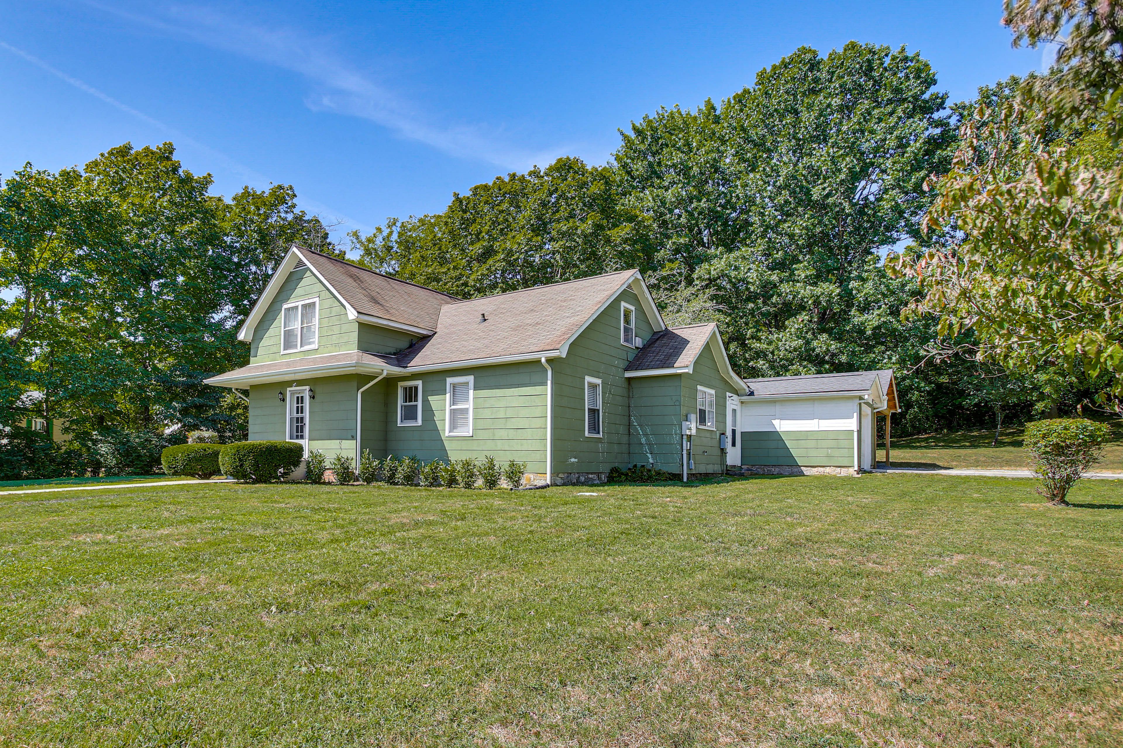 Home Exterior | 2-Story Home