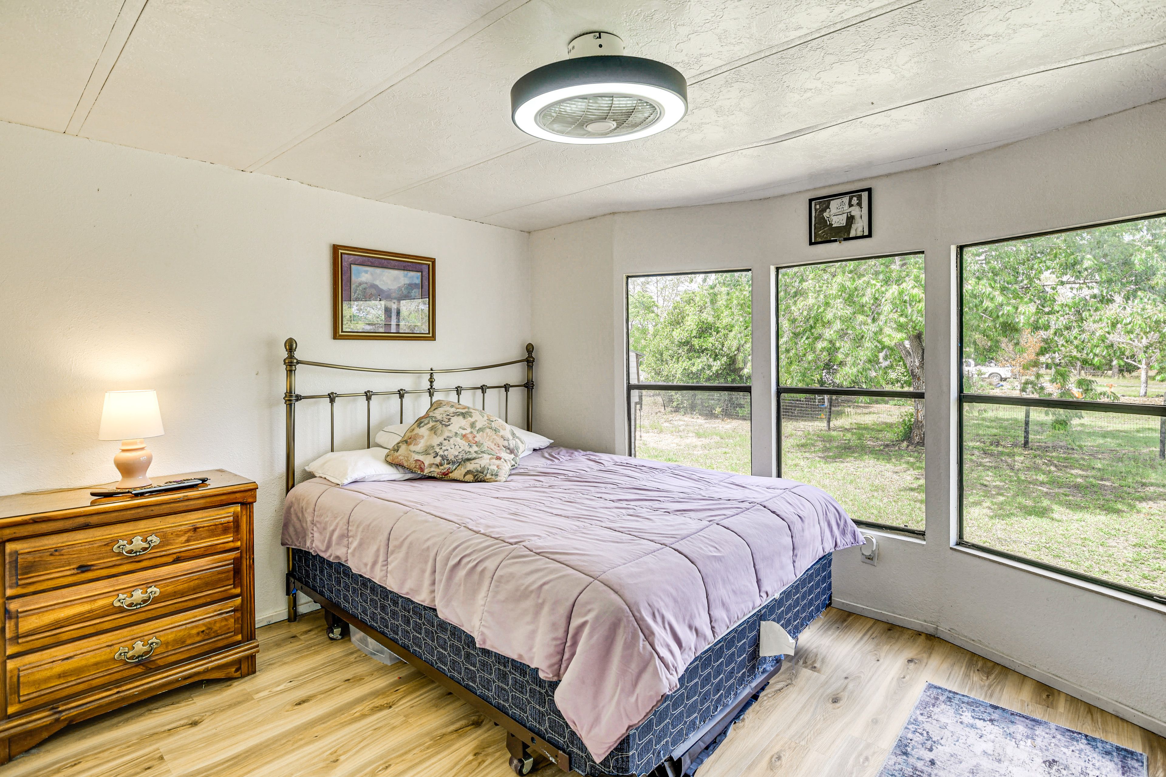 Bedroom 2 | Queen Bed