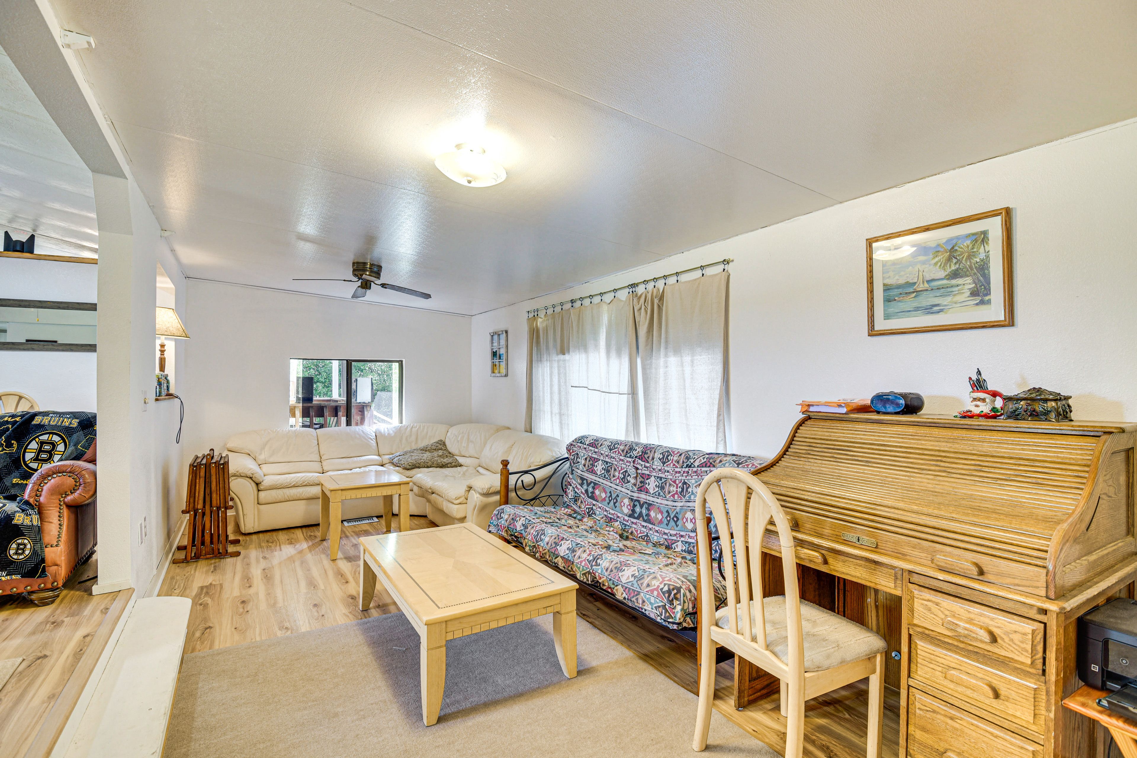 Living Room | Queen Futon | 2 Interior Steps