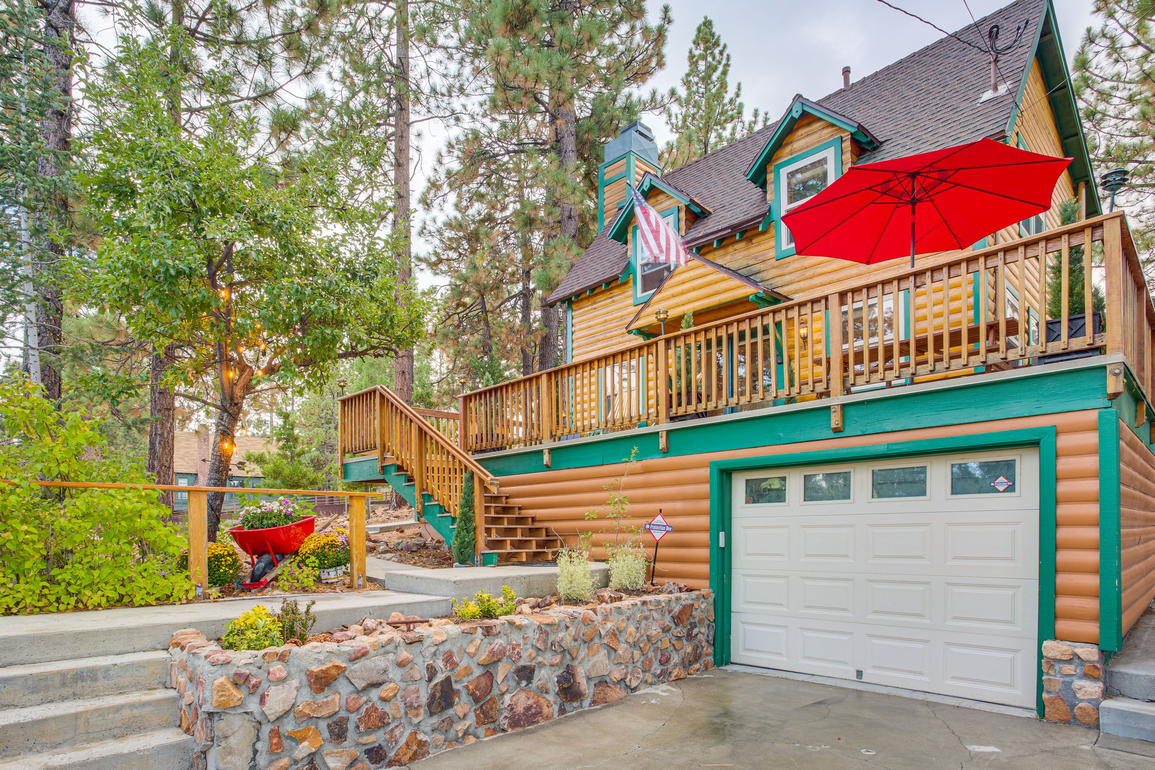 Parking | Garage (1 Vehicle) | Driveway (1 Vehicle) | Ramp (1 Vehicle)