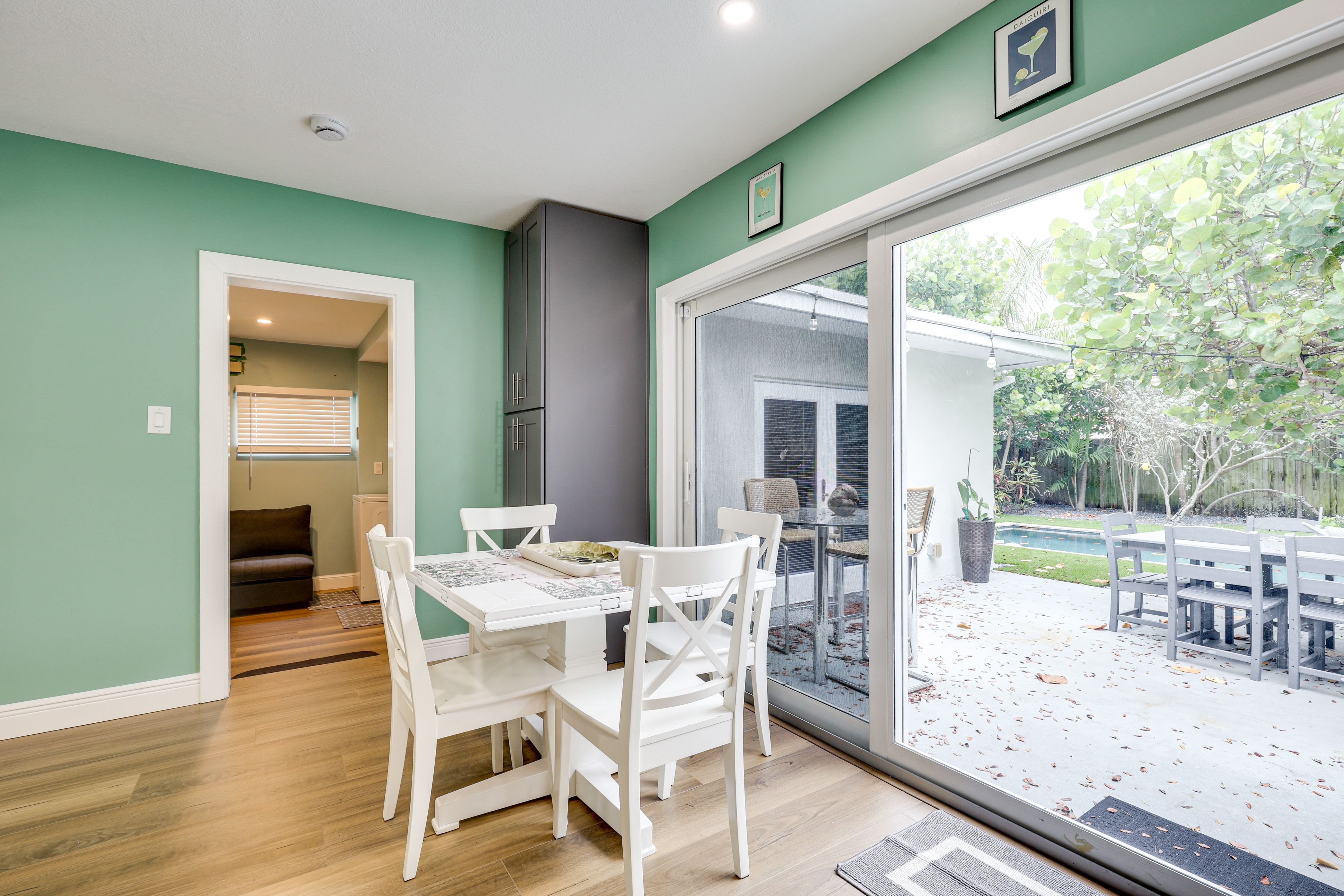 Dining Room | Dishware & Flatware