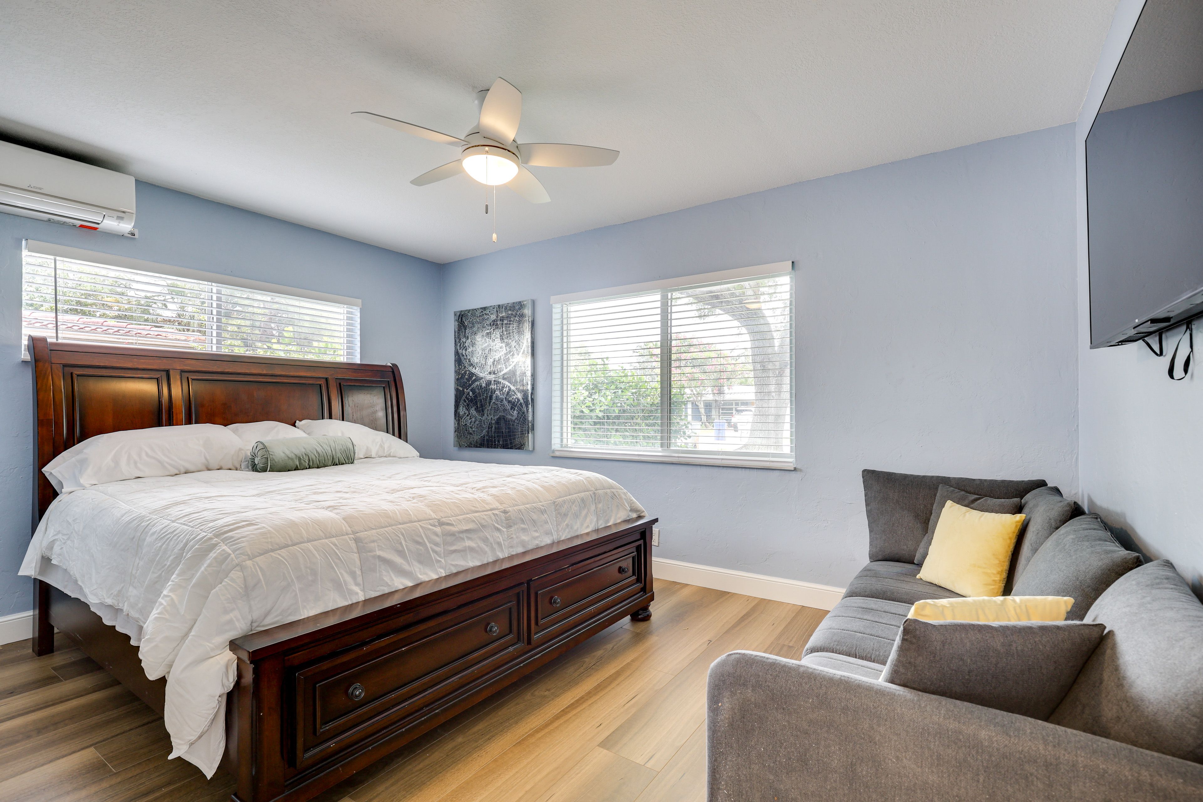 Bedroom 1 | King Bed | Linens Provided