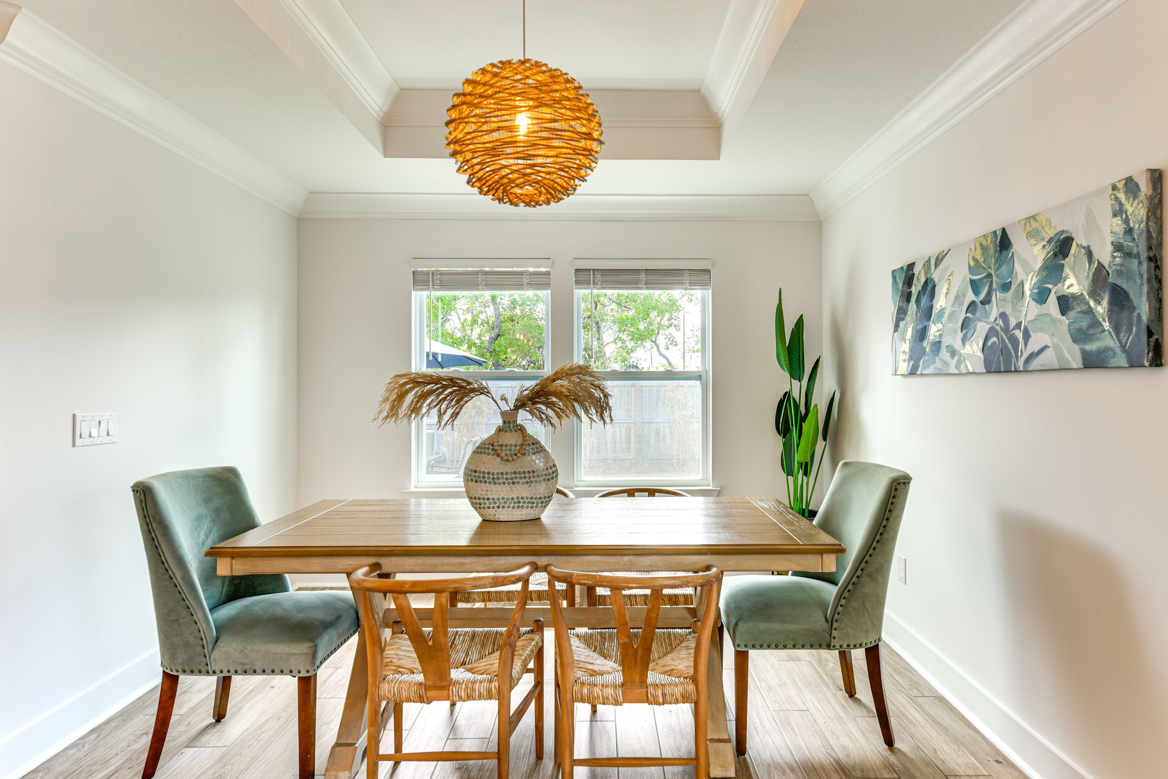 Dining Room | Dishware/Flatware