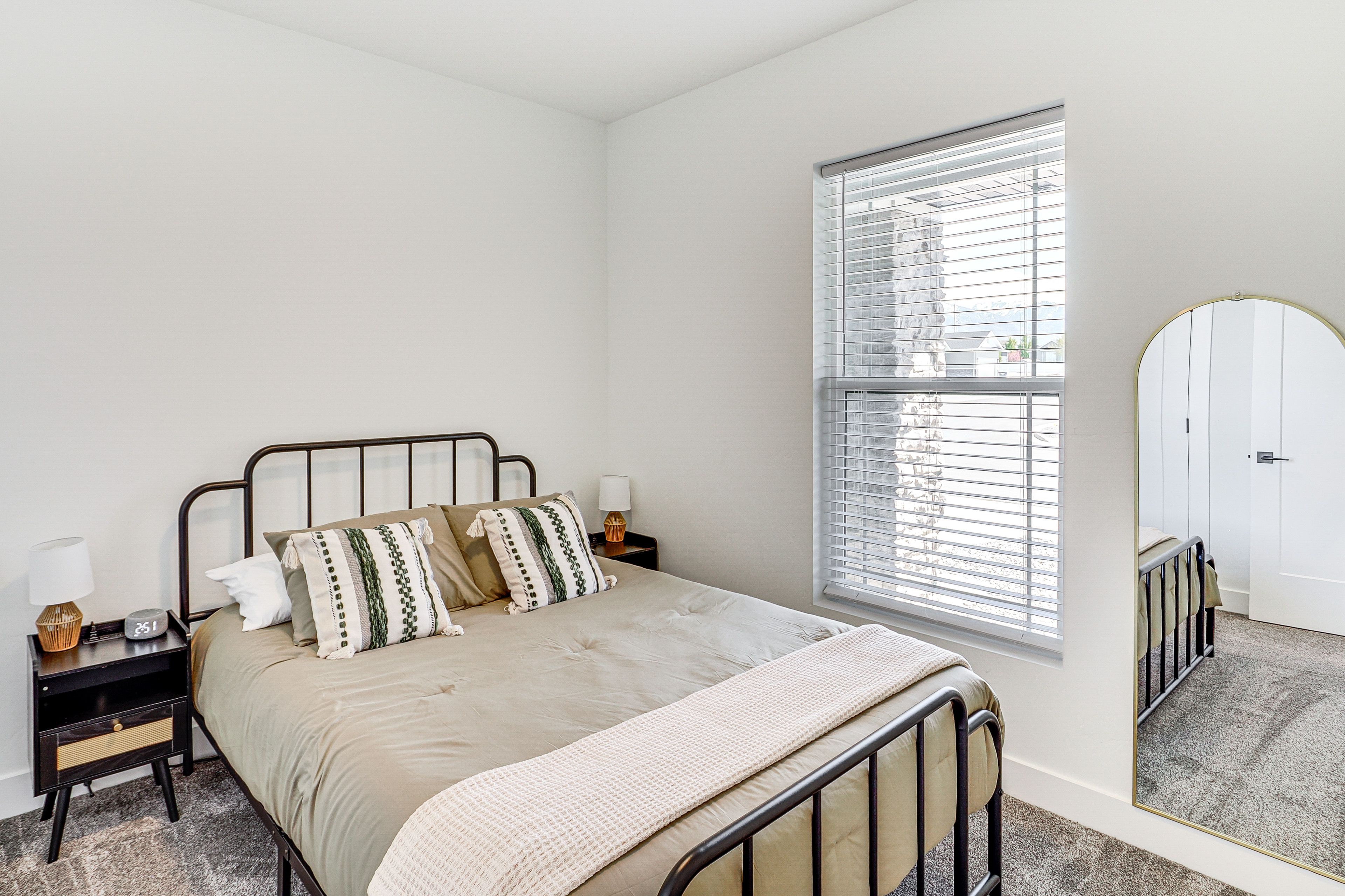 Bedroom 2 | Queen Bed | Linens Provided
