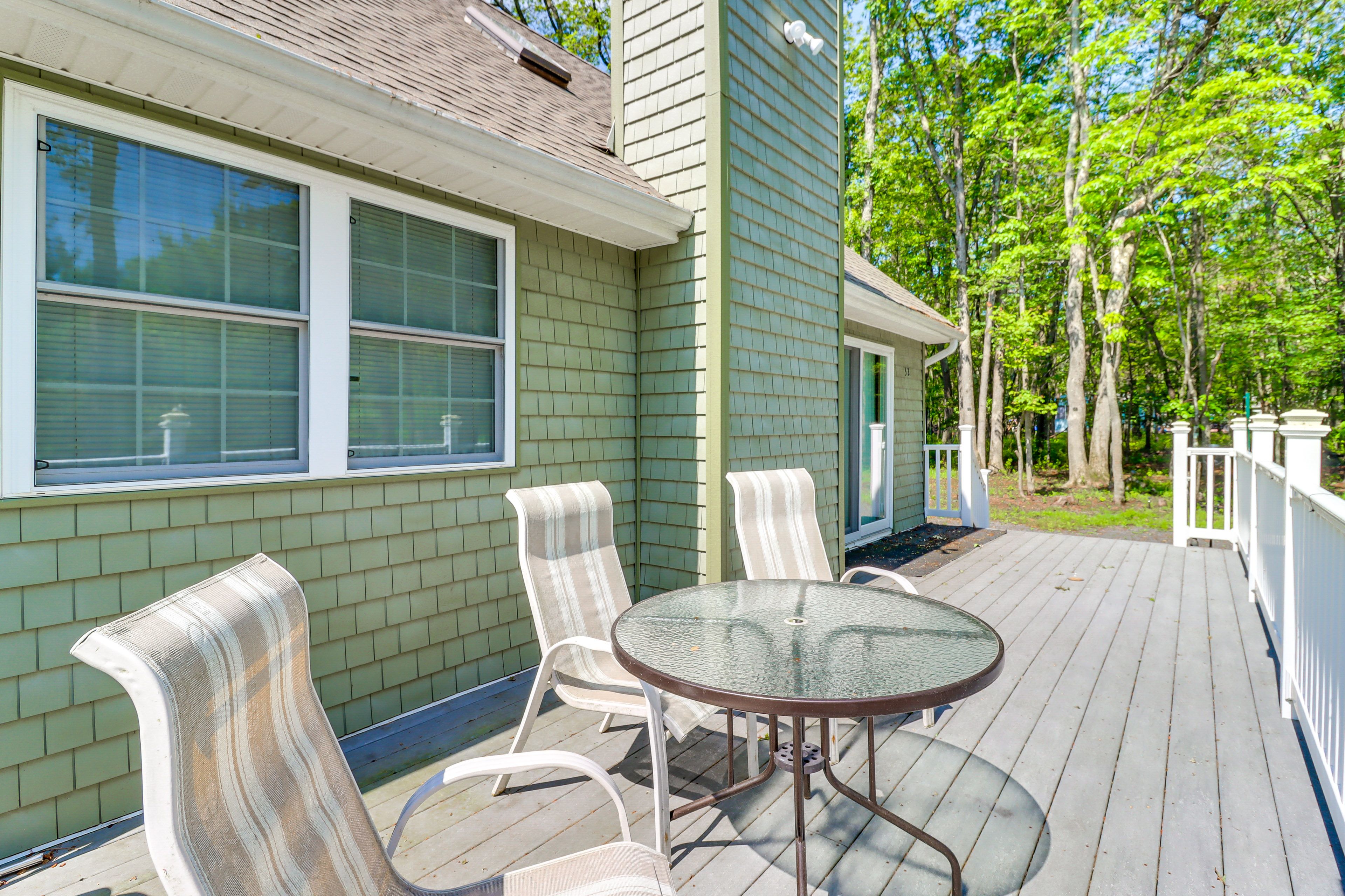 Private Deck