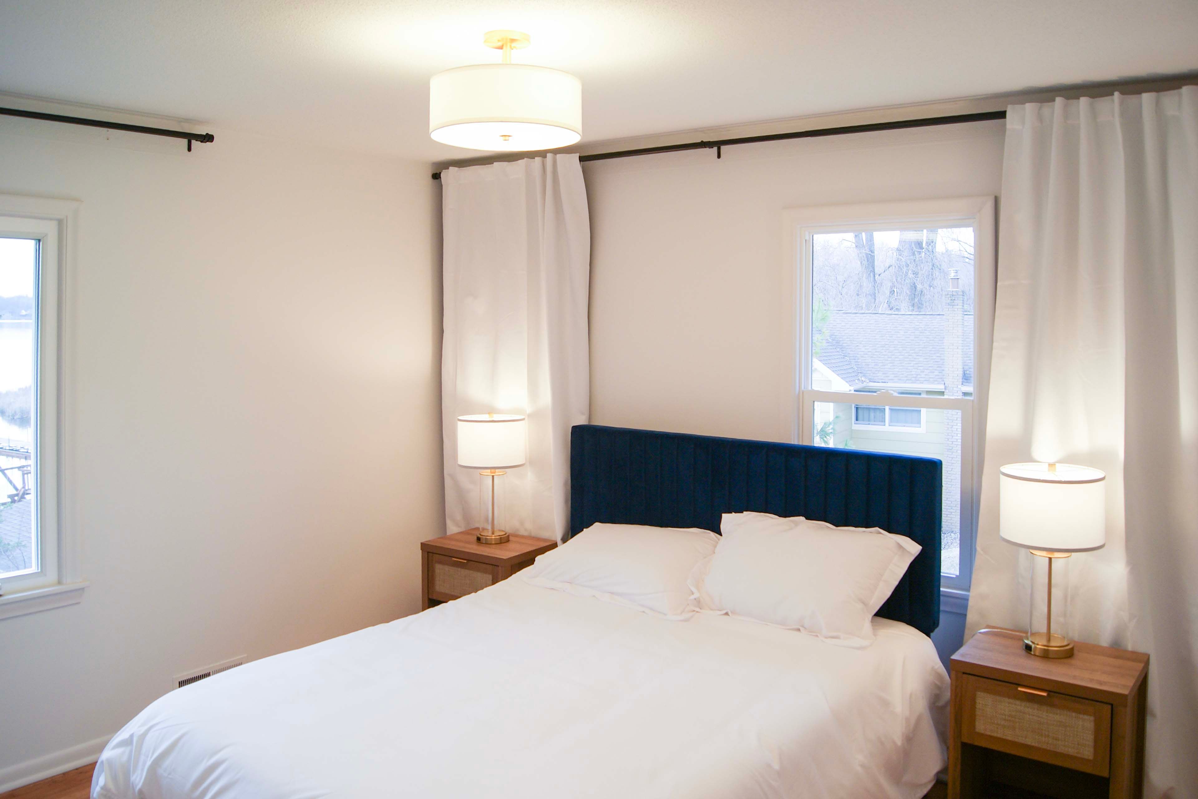 Bedroom 1 | Queen Bed | Main Level